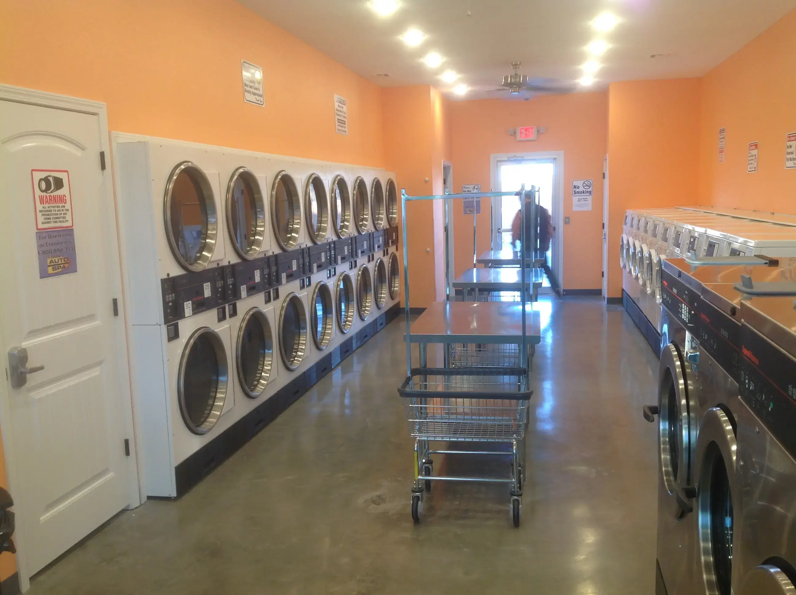 Oasis Auto Spa Car Wash & Coin Laundry thumbnail 3