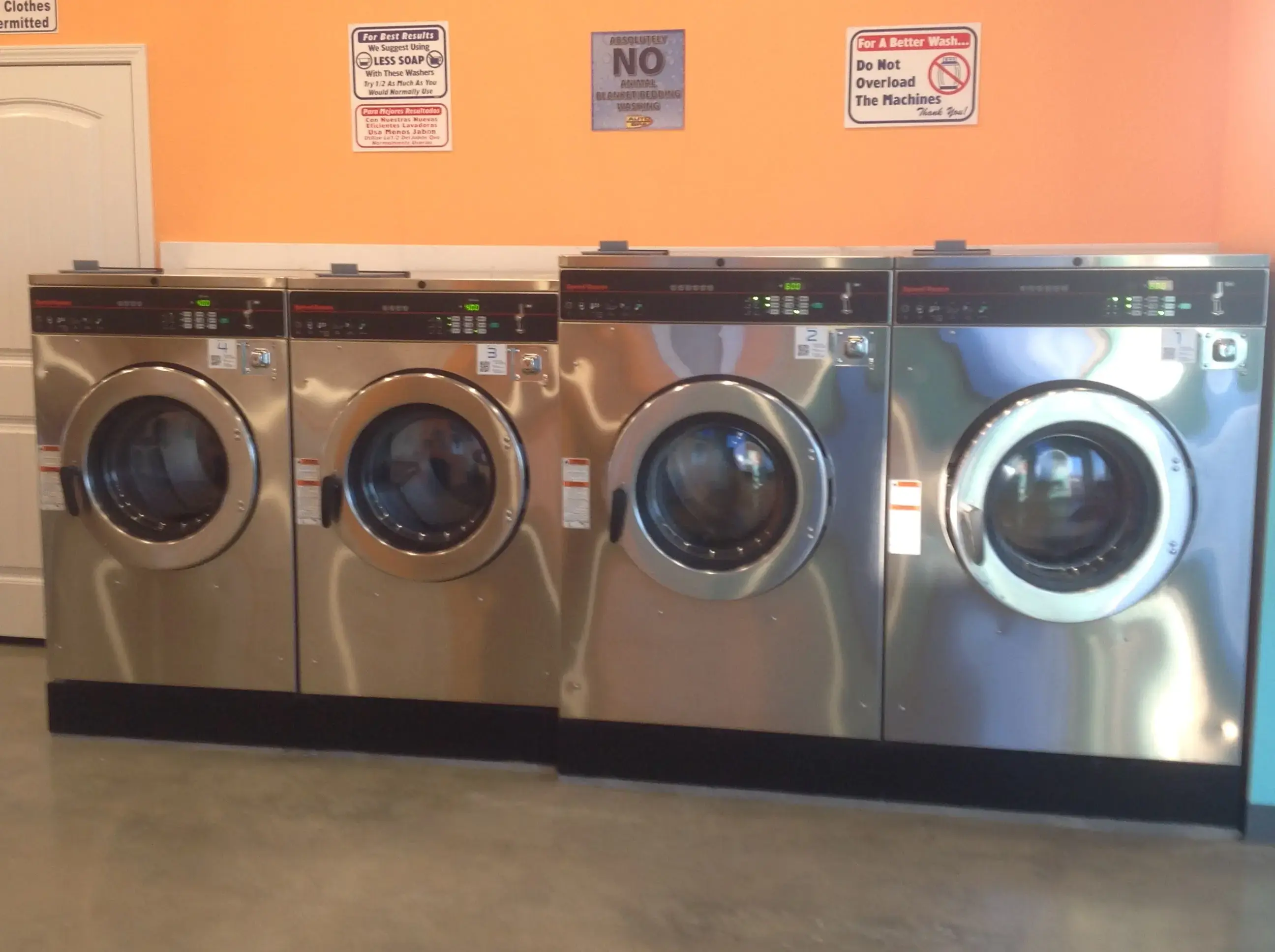 Oasis Auto Spa Car Wash & Coin Laundry thumbnail 10
