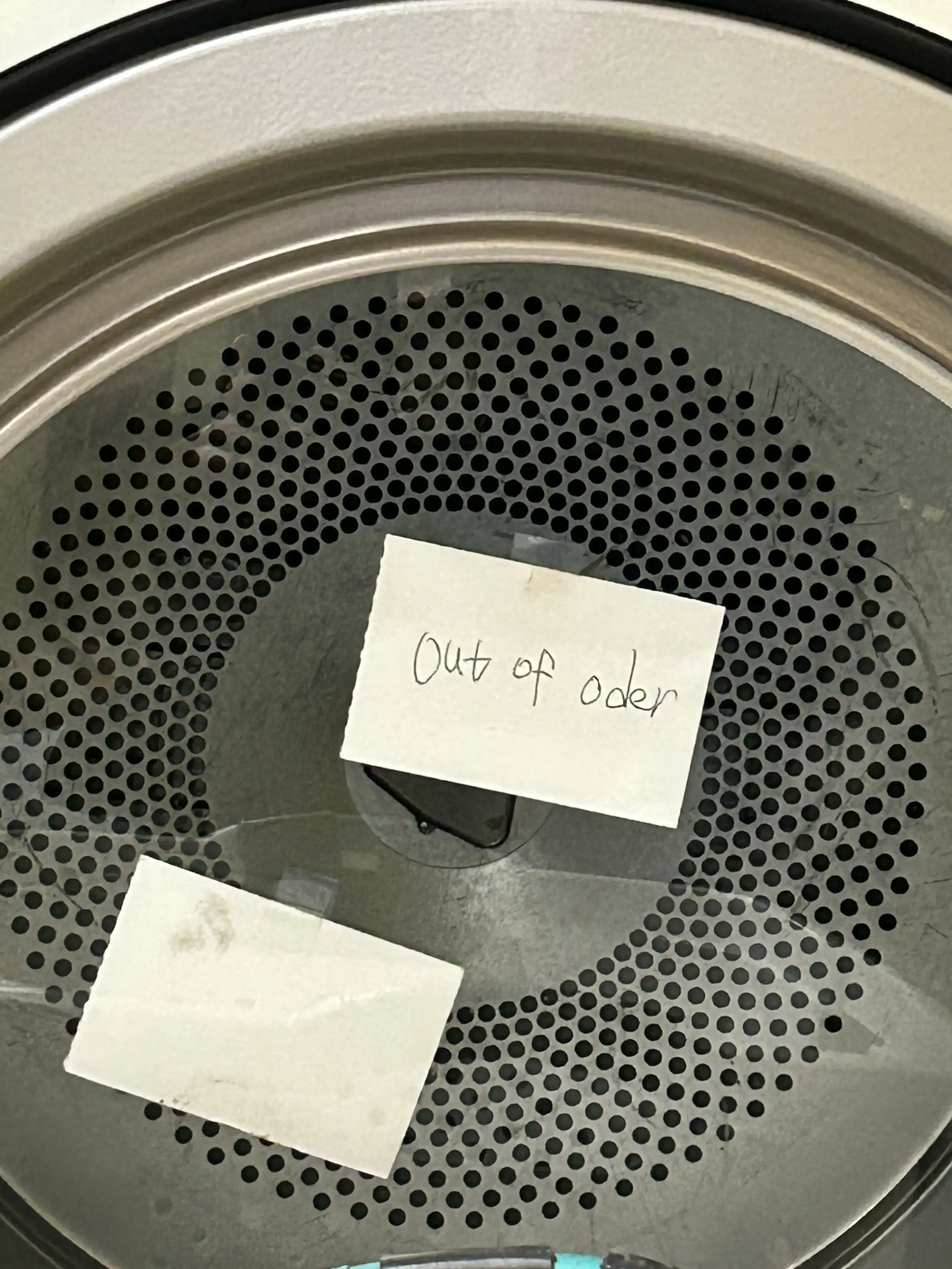 Oasis Coin Laundry - Image 9