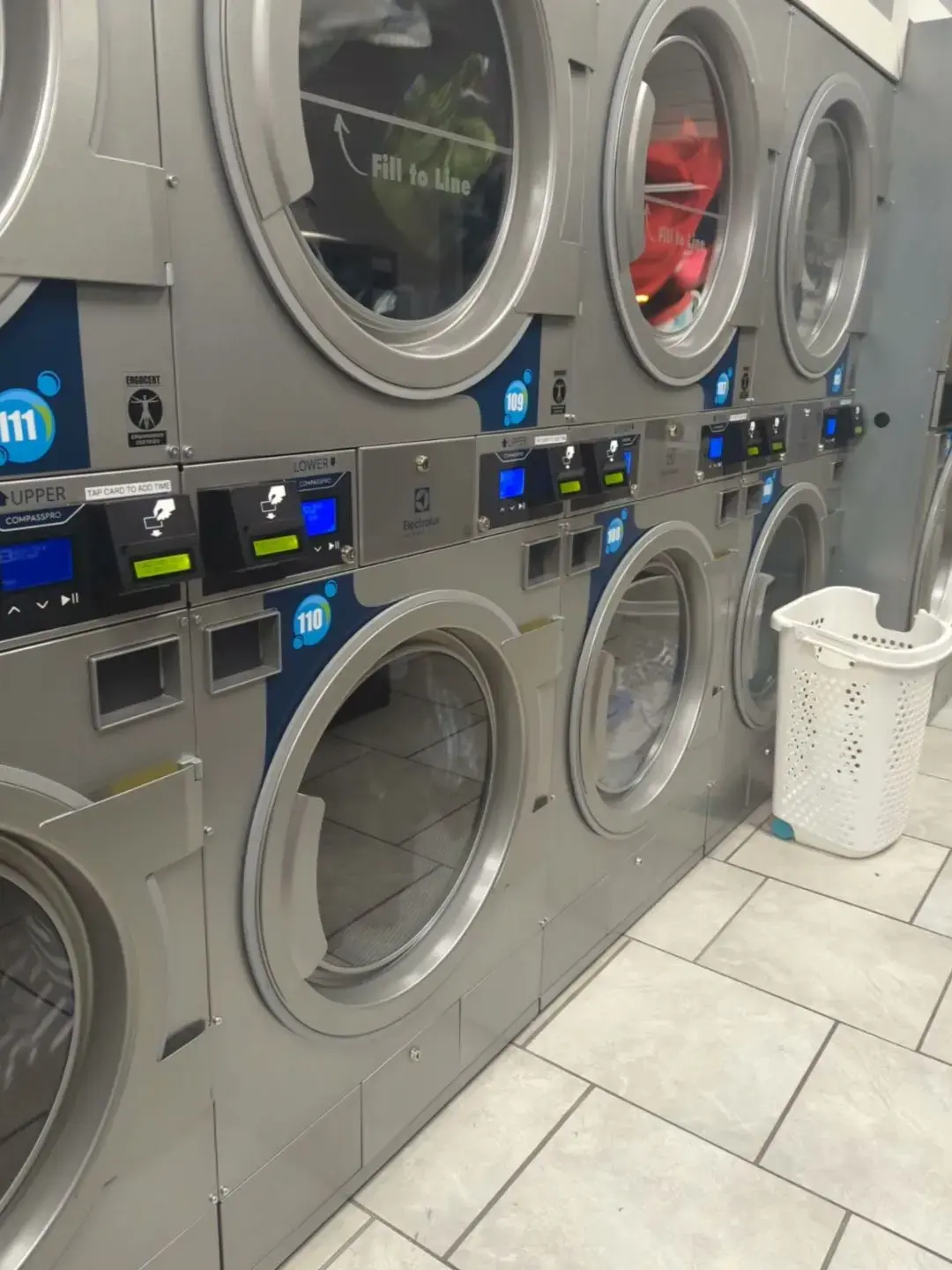 Oasis Laundromat thumbnail 14