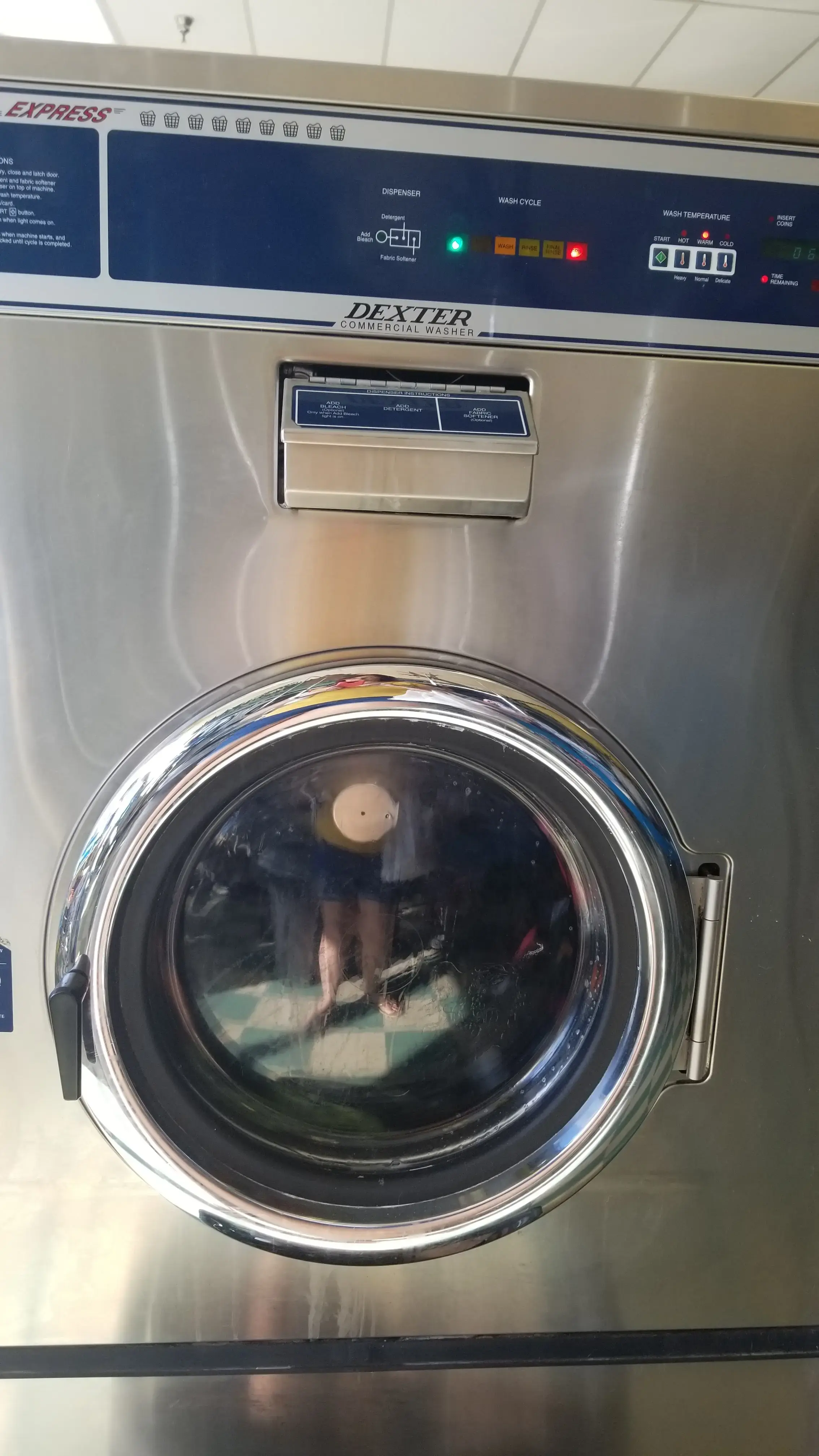 Oasis Laundromat - Image 6