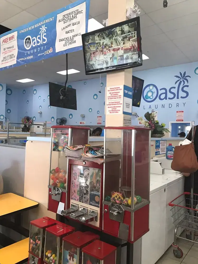 Oasis Laundry thumbnail 16