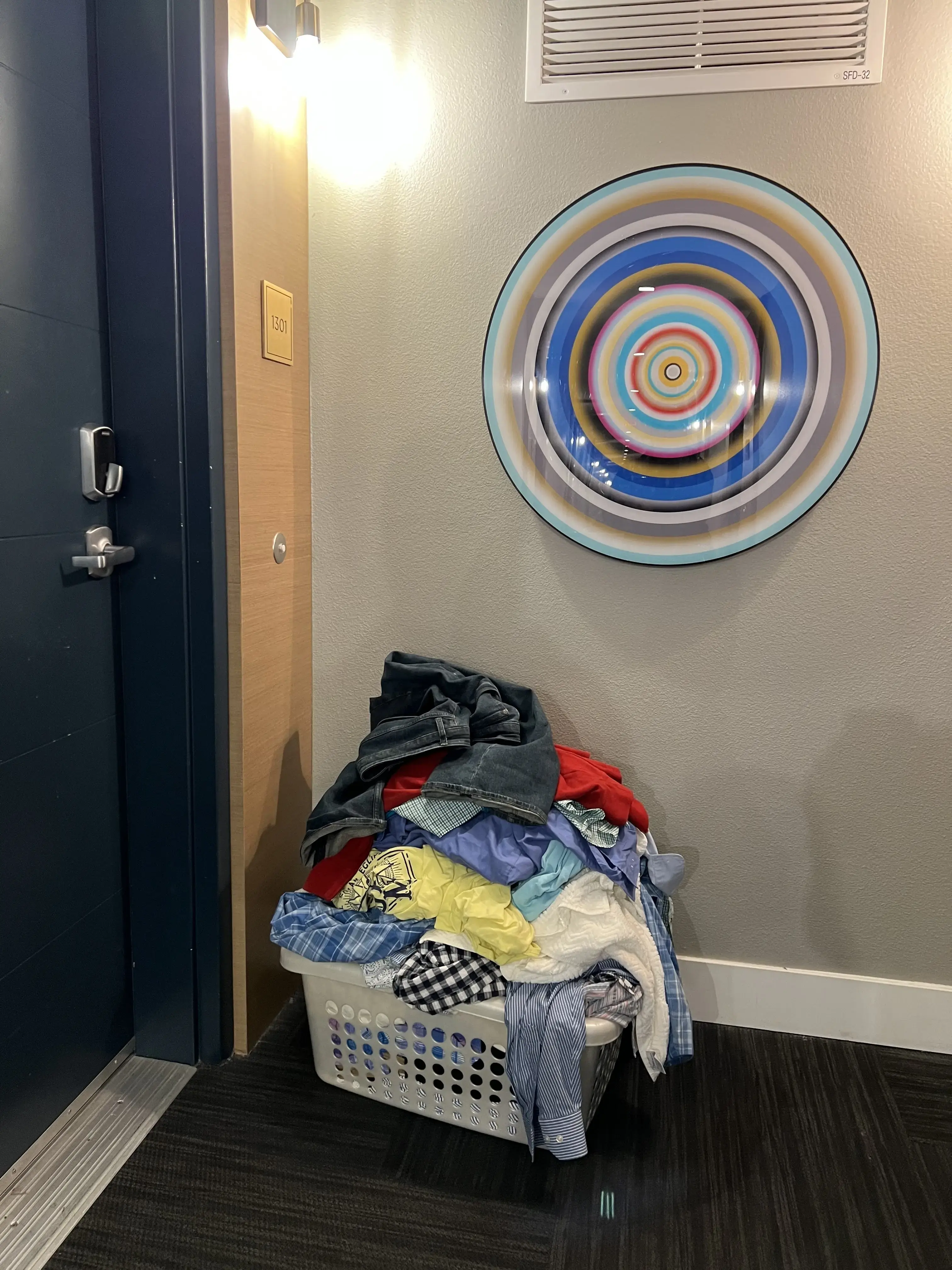 Oasis Laundry thumbnail 10