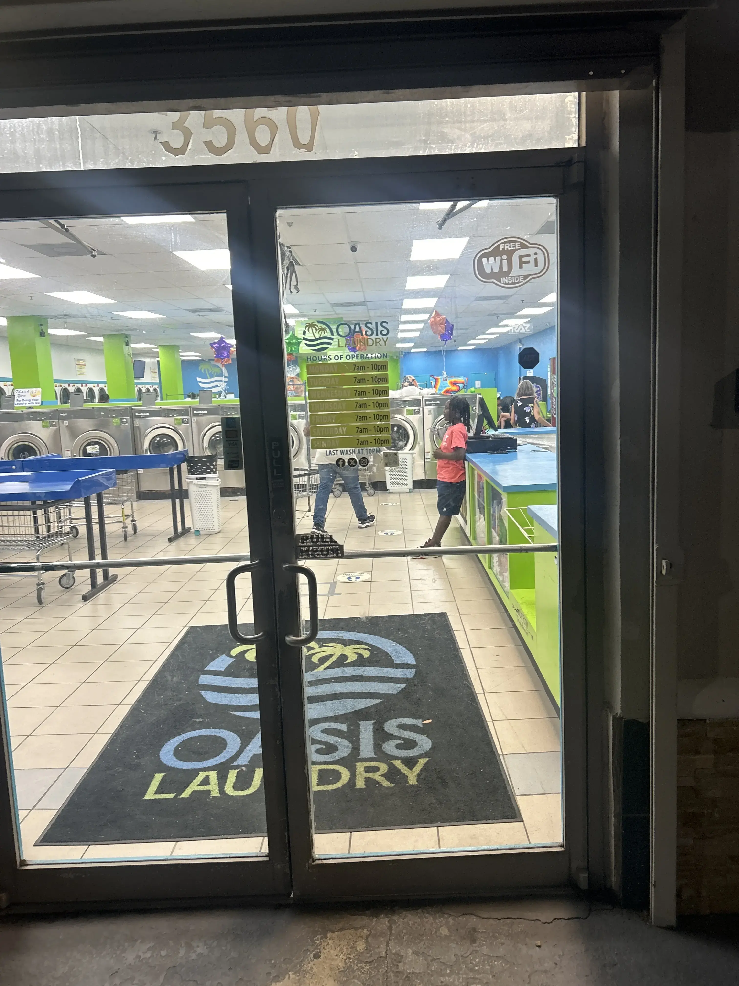 Oasis Laundry thumbnail 4