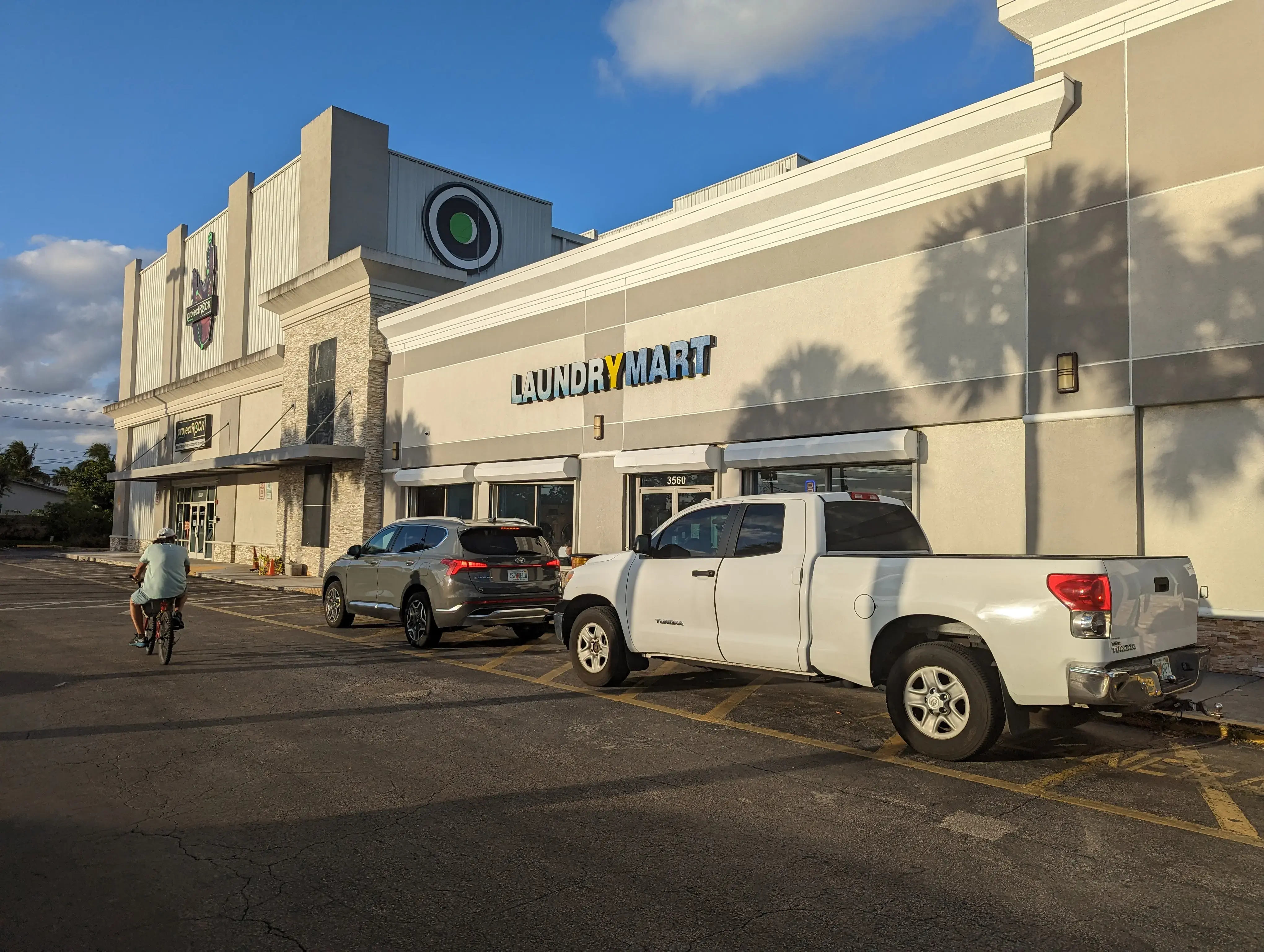 Oasis Laundry - Image 20
