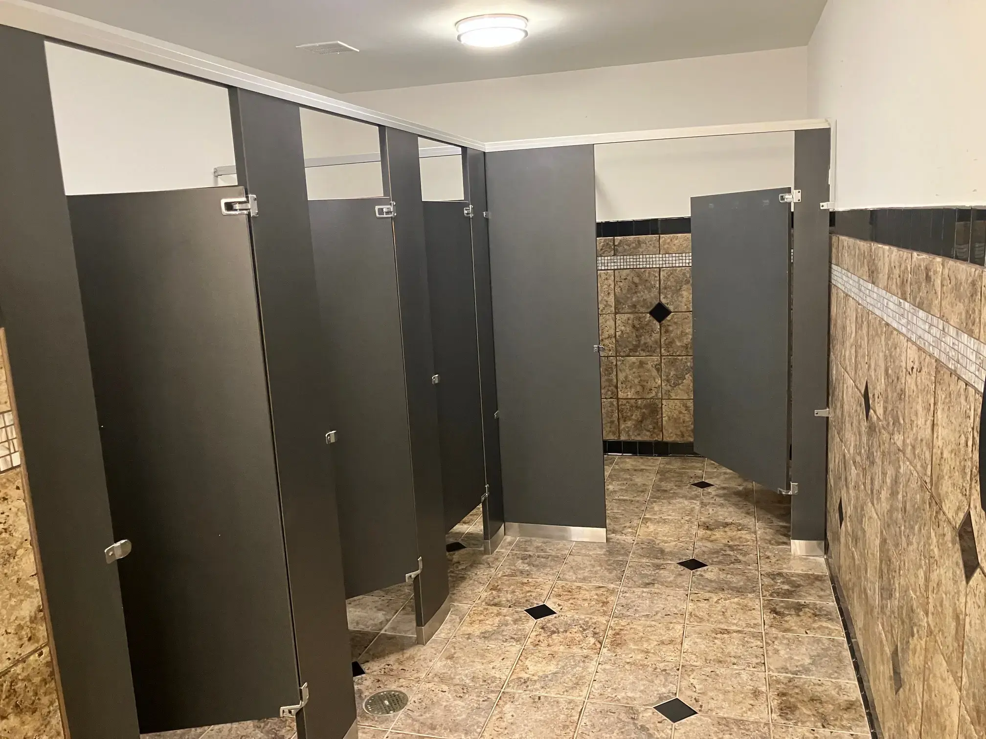 Oasis Laundry - Image 7