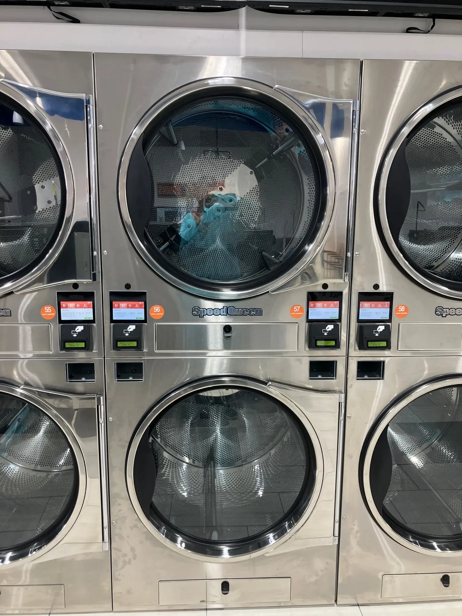 Oasis Laundry - Image 14