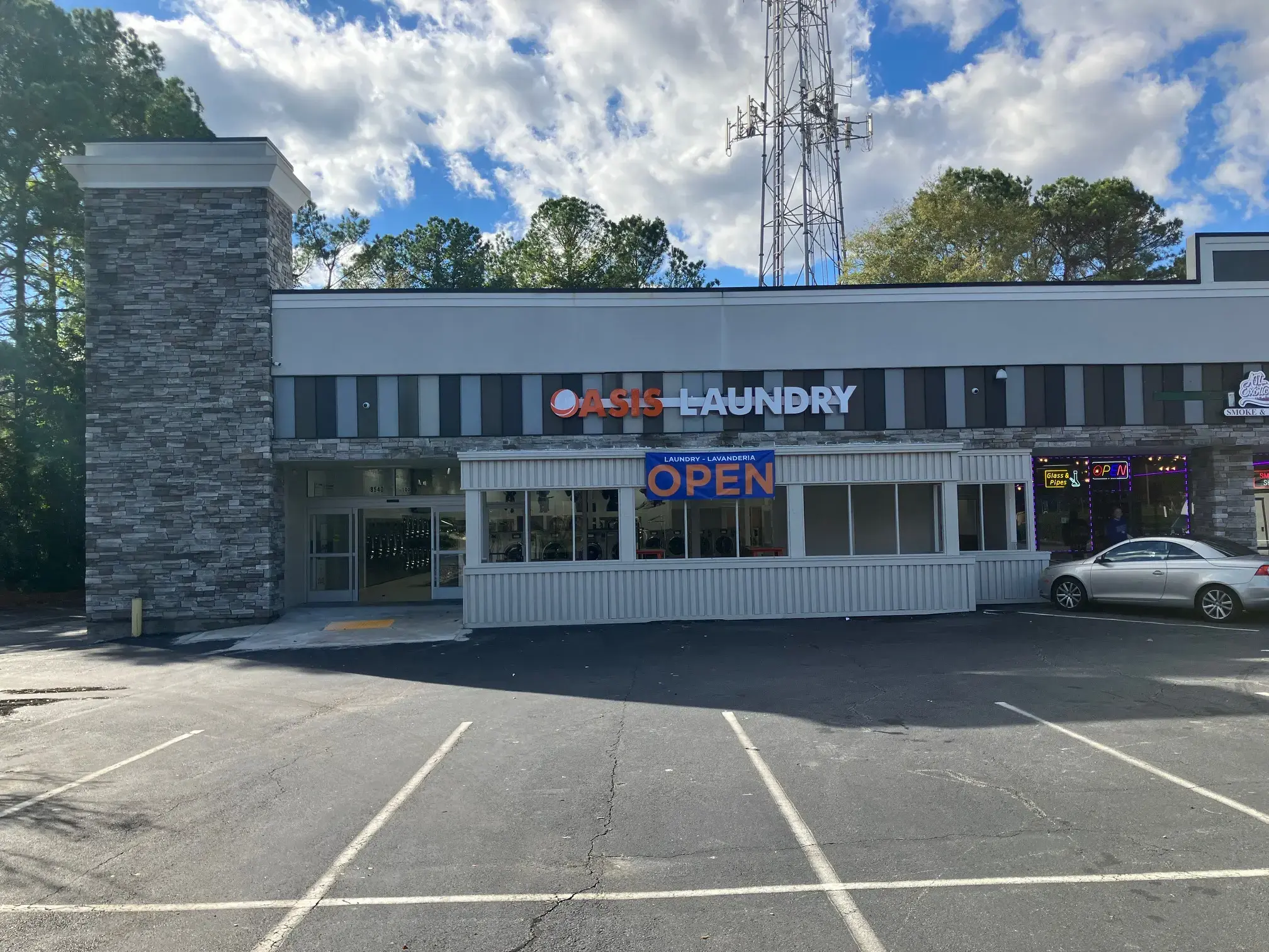 Oasis Laundry - Image 2