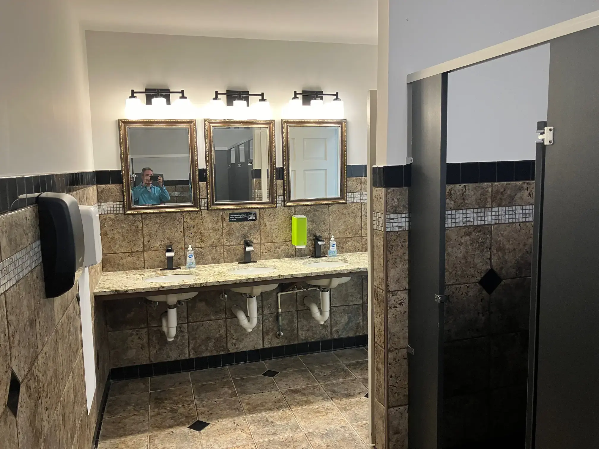 Oasis Laundry - Image 4