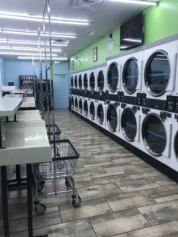 Oasis Laundry thumbnail 19