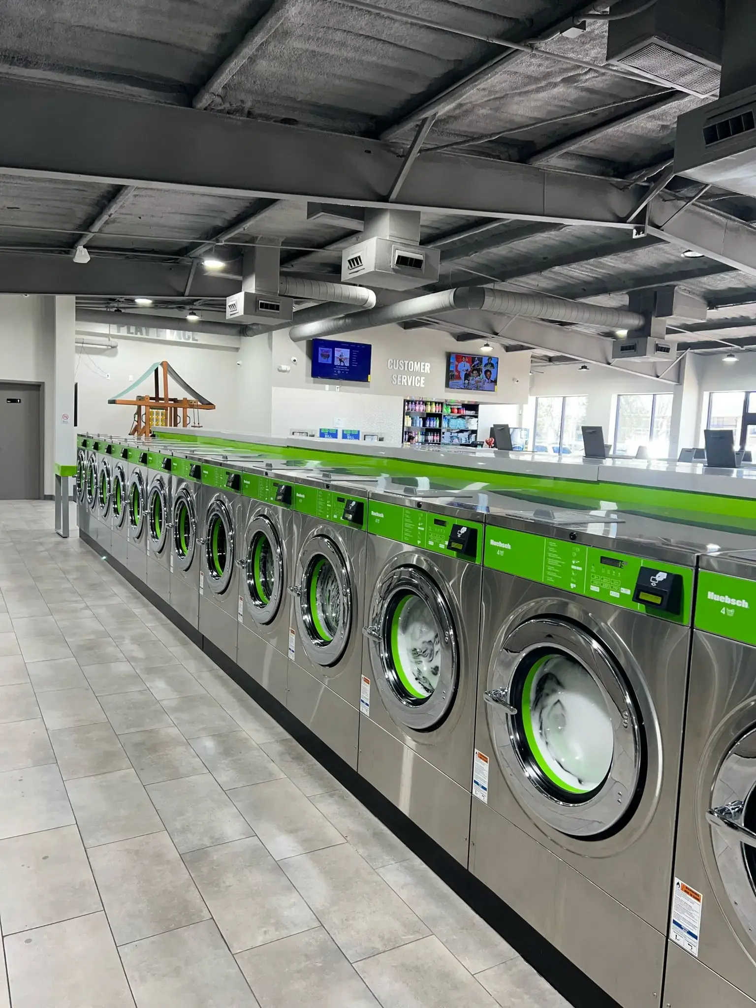 Oasis Washateria Burke thumbnail 10