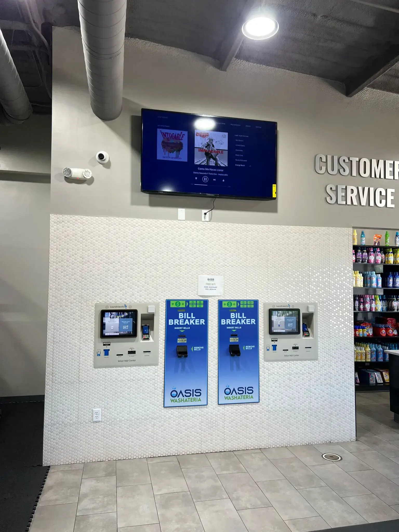 Oasis Washateria Burke - Image 14