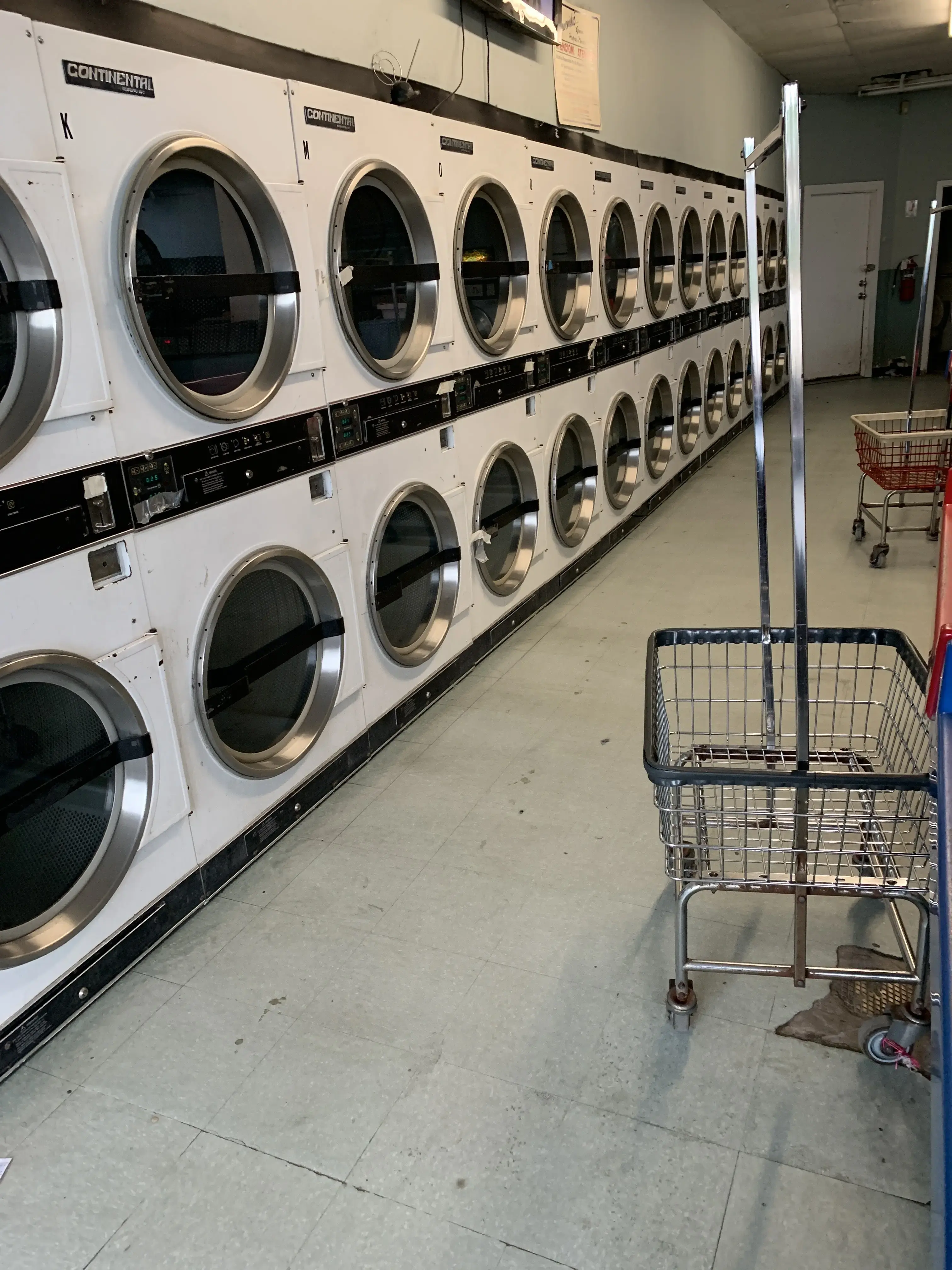 Oasis Washateria Mangum - Image 15