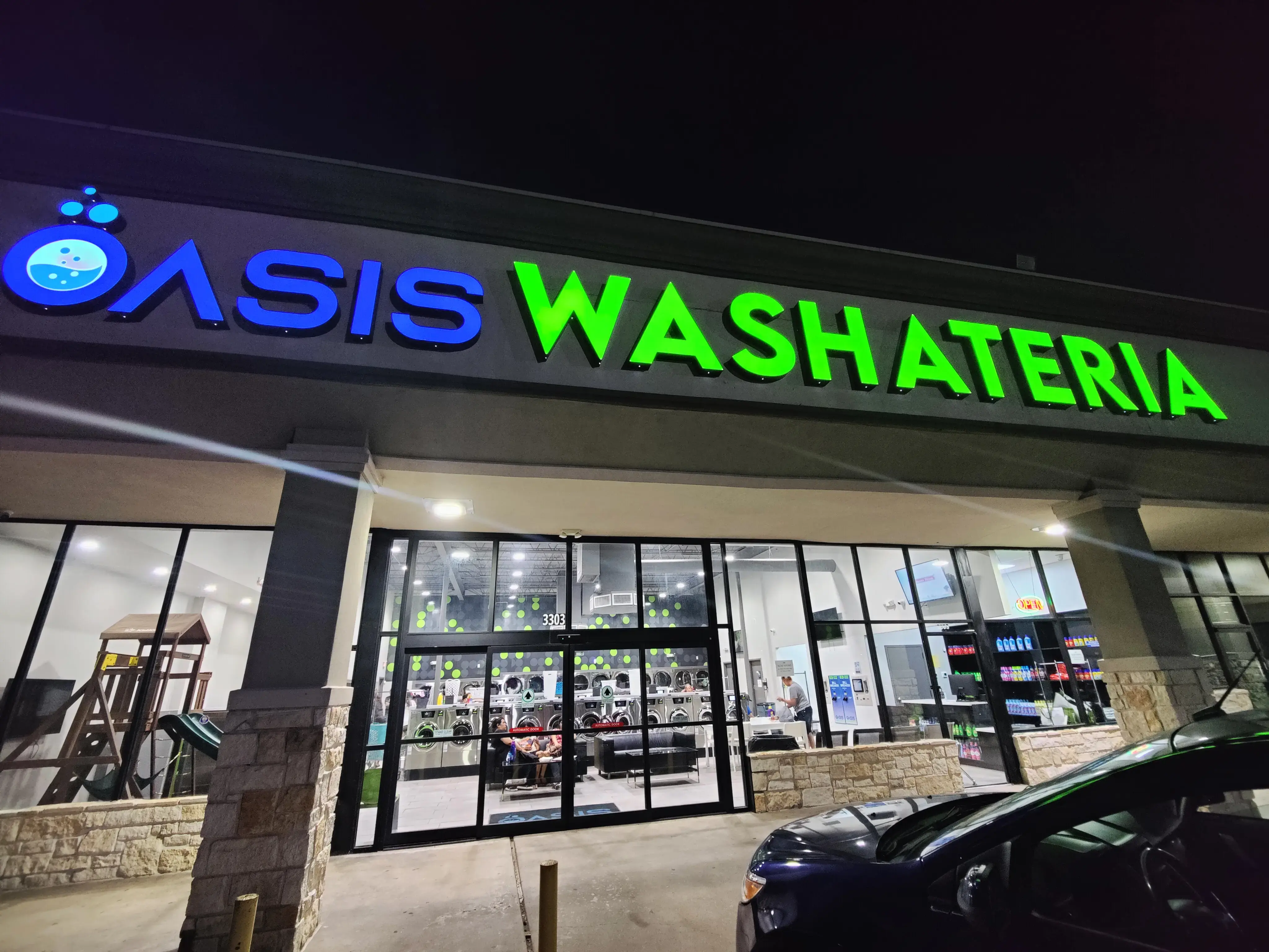 Oasis Washateria Mangum thumbnail 4