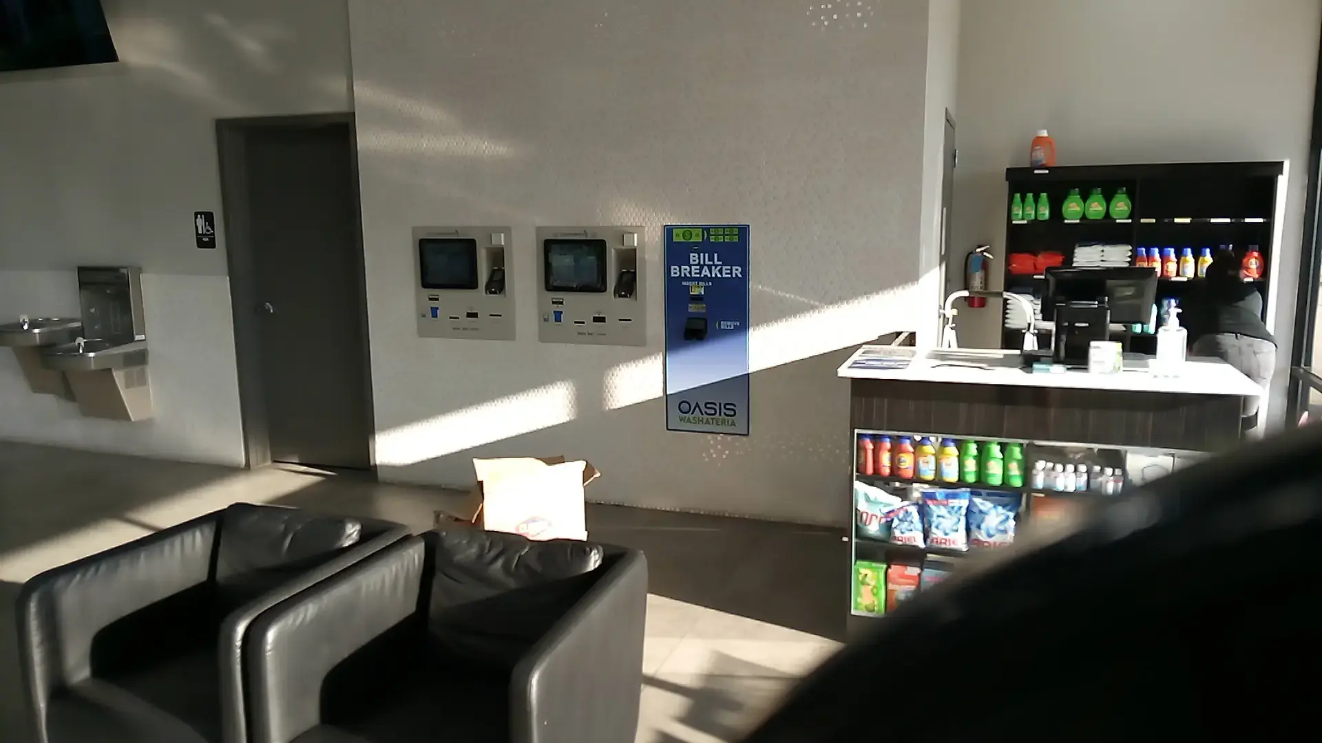 Oasis Washateria Post Oak - Image 11