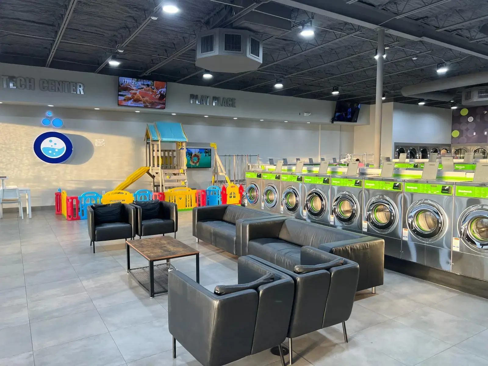 Oasis Washateria Post Oak - Image 4