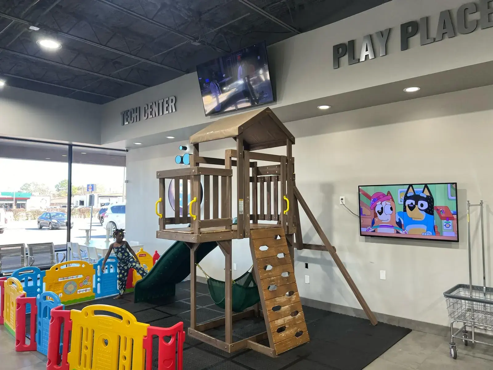 Oasis Washateria Post Oak - Image 6