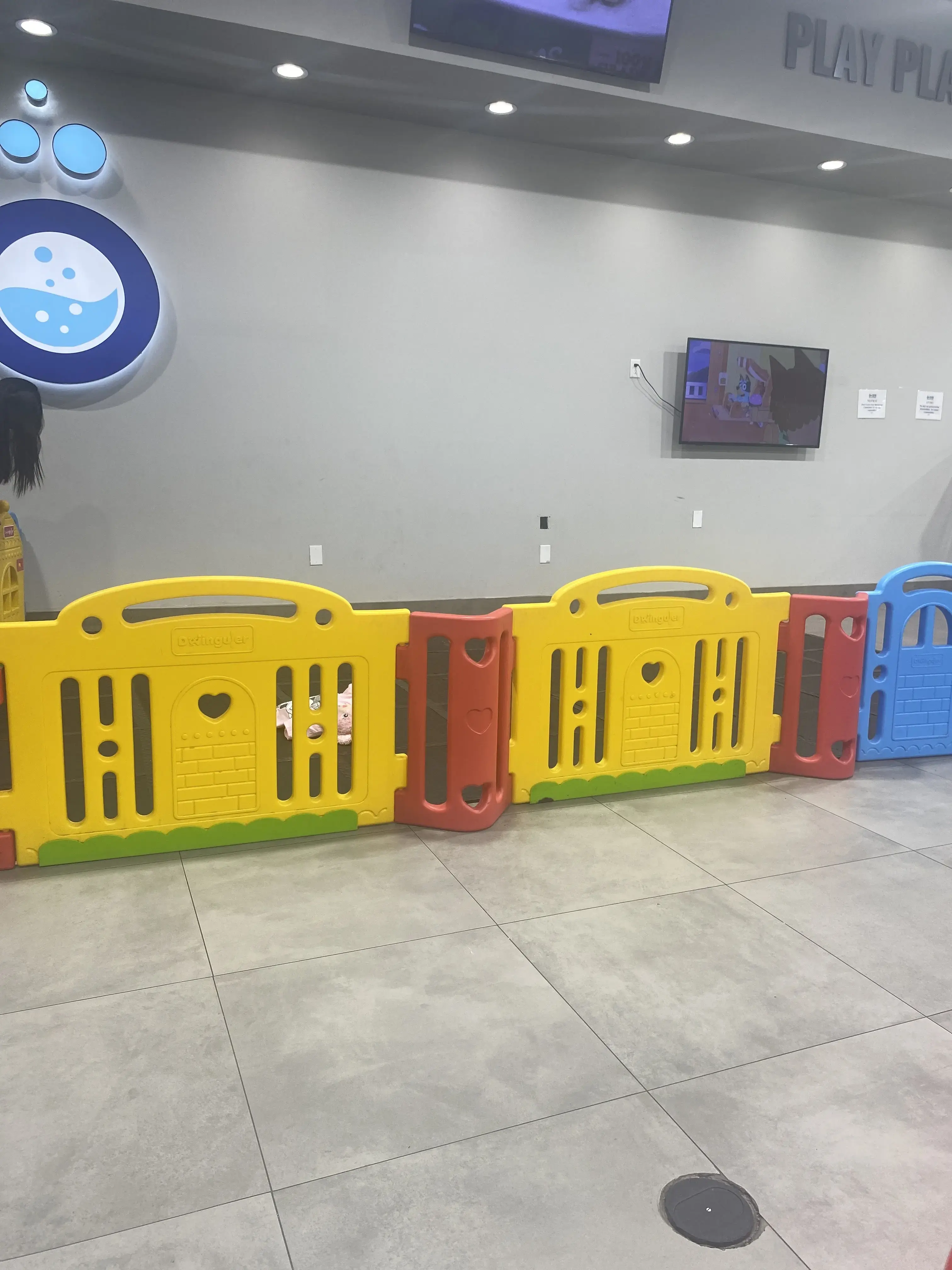 Oasis Washateria Post Oak - Image 20