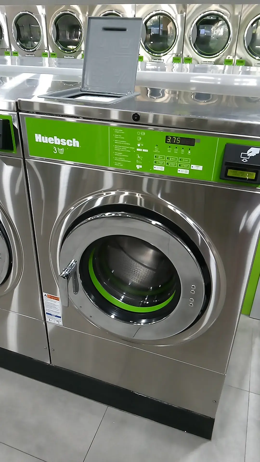 Oasis Washateria Post Oak thumbnail 19