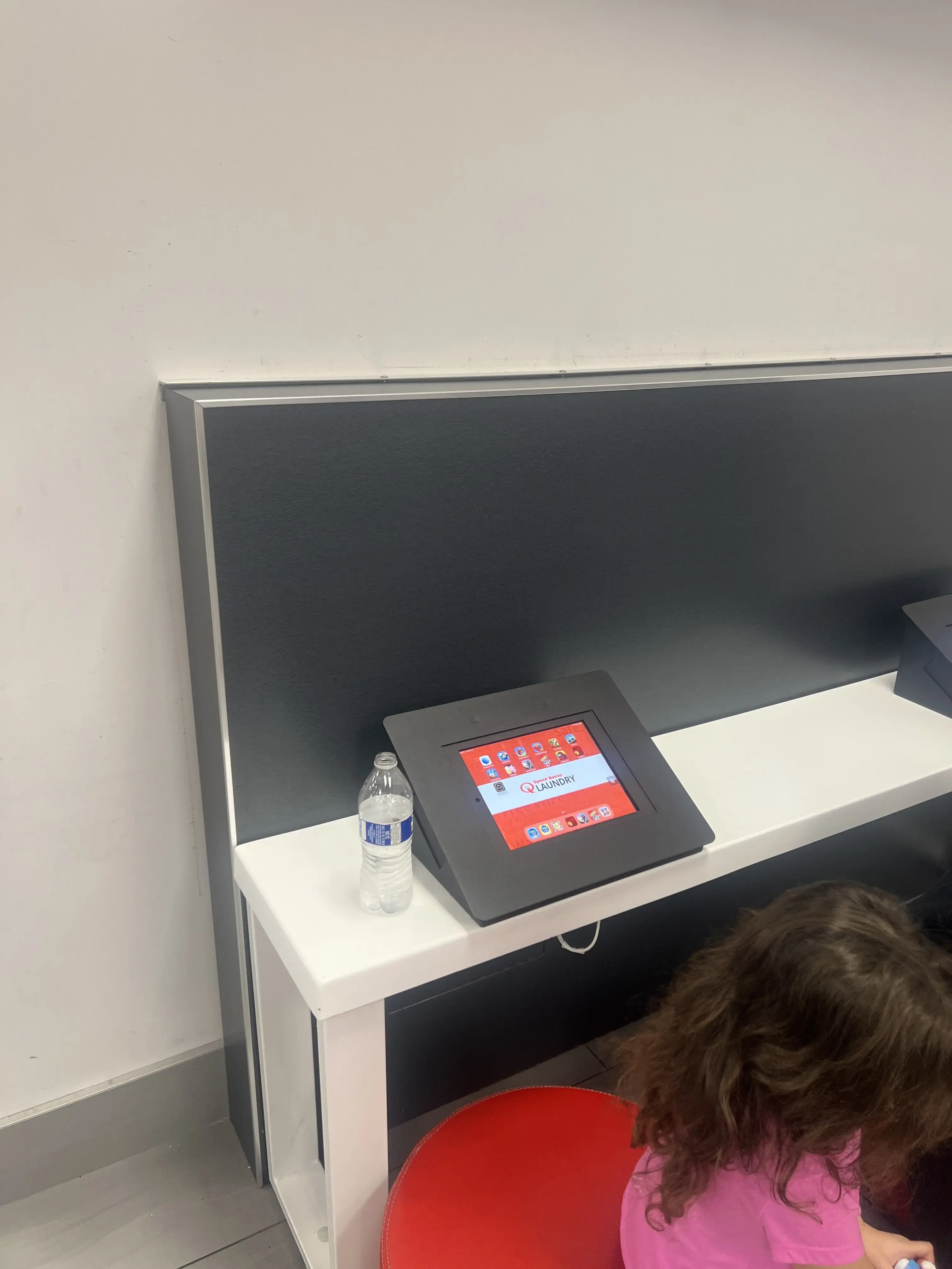 Oasis Washateria Spears rd - Image 5