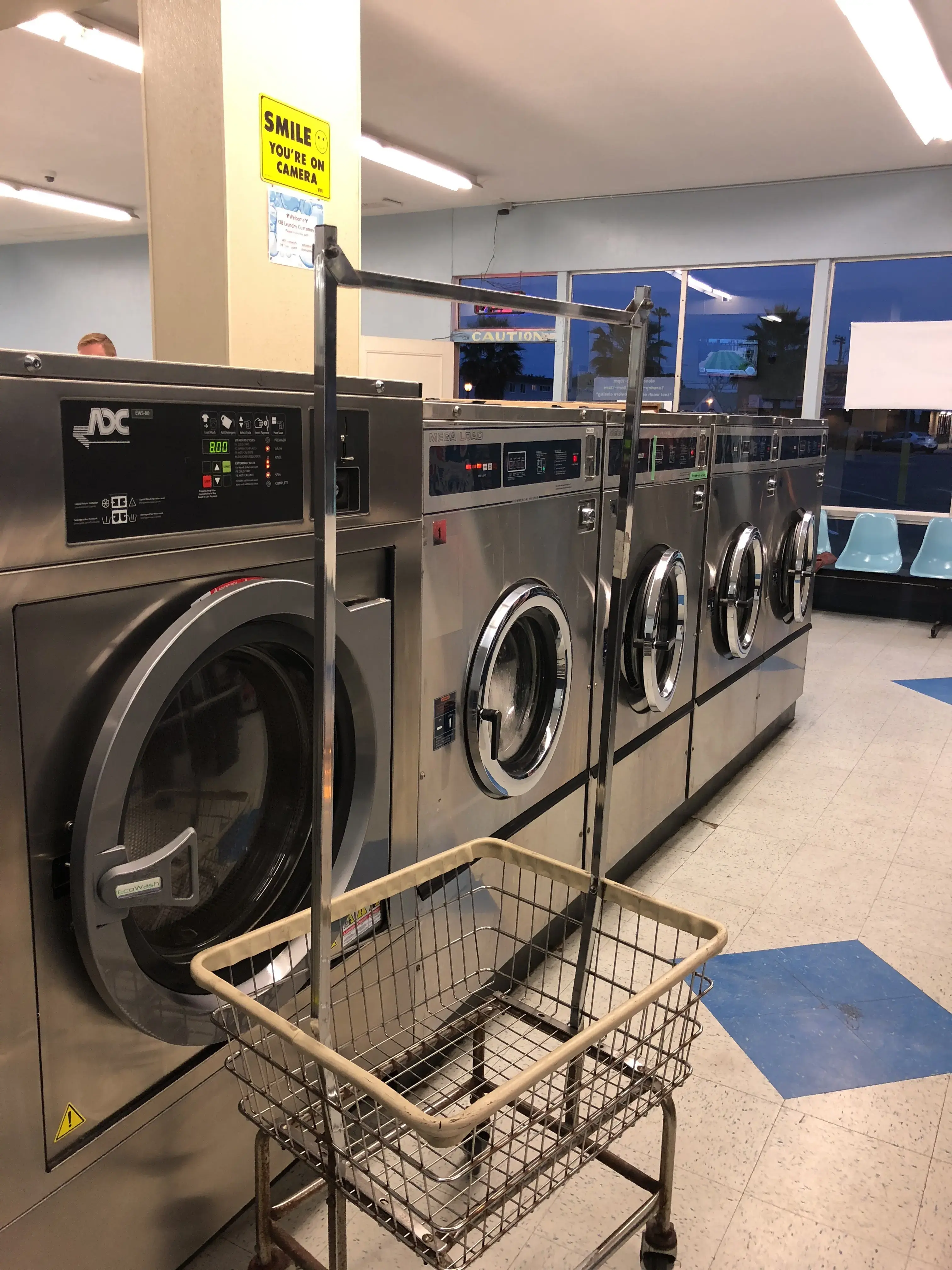 OB Coin Laundry thumbnail 16