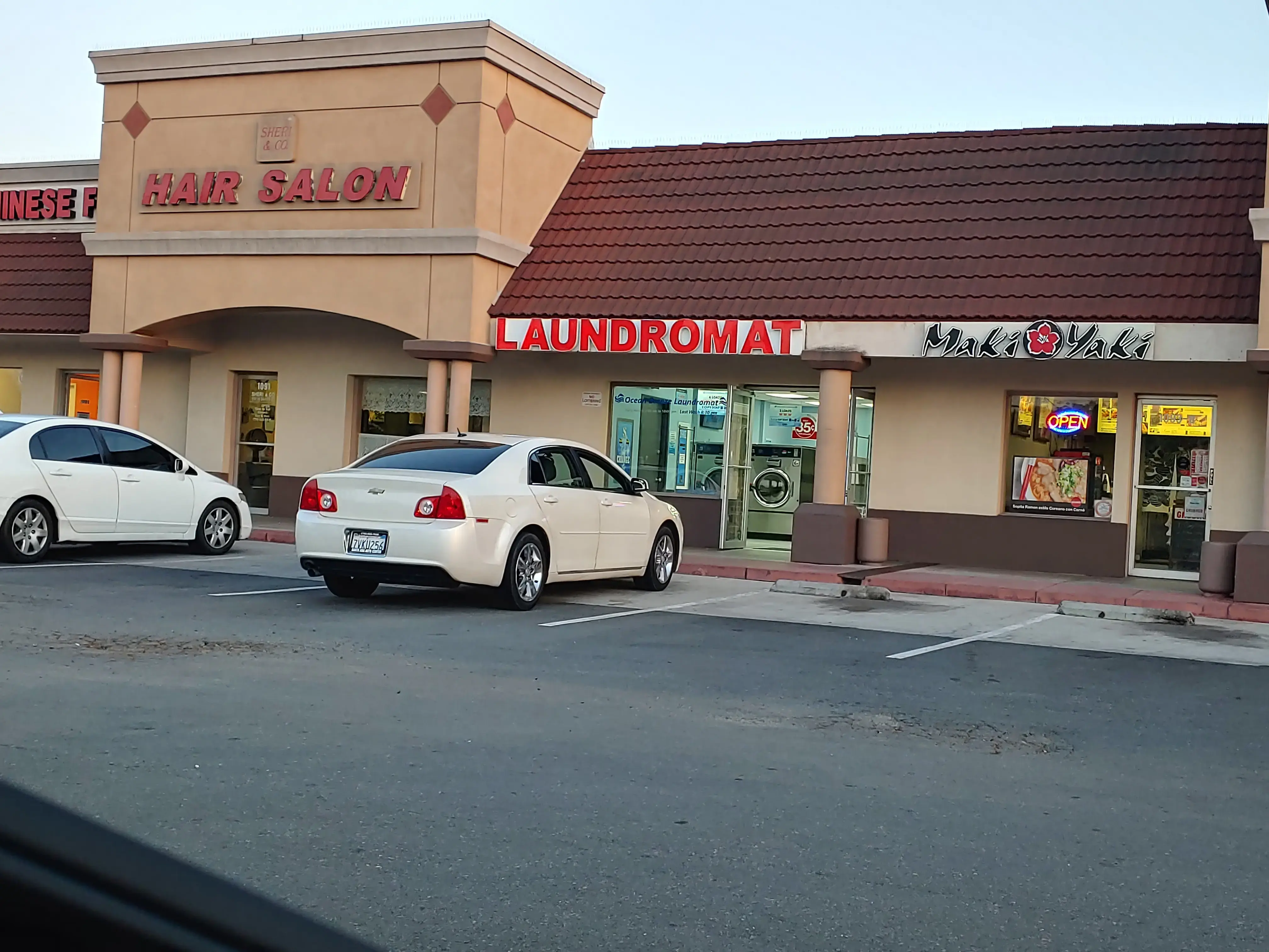 Ocean Breeze Laundromat thumbnail 14