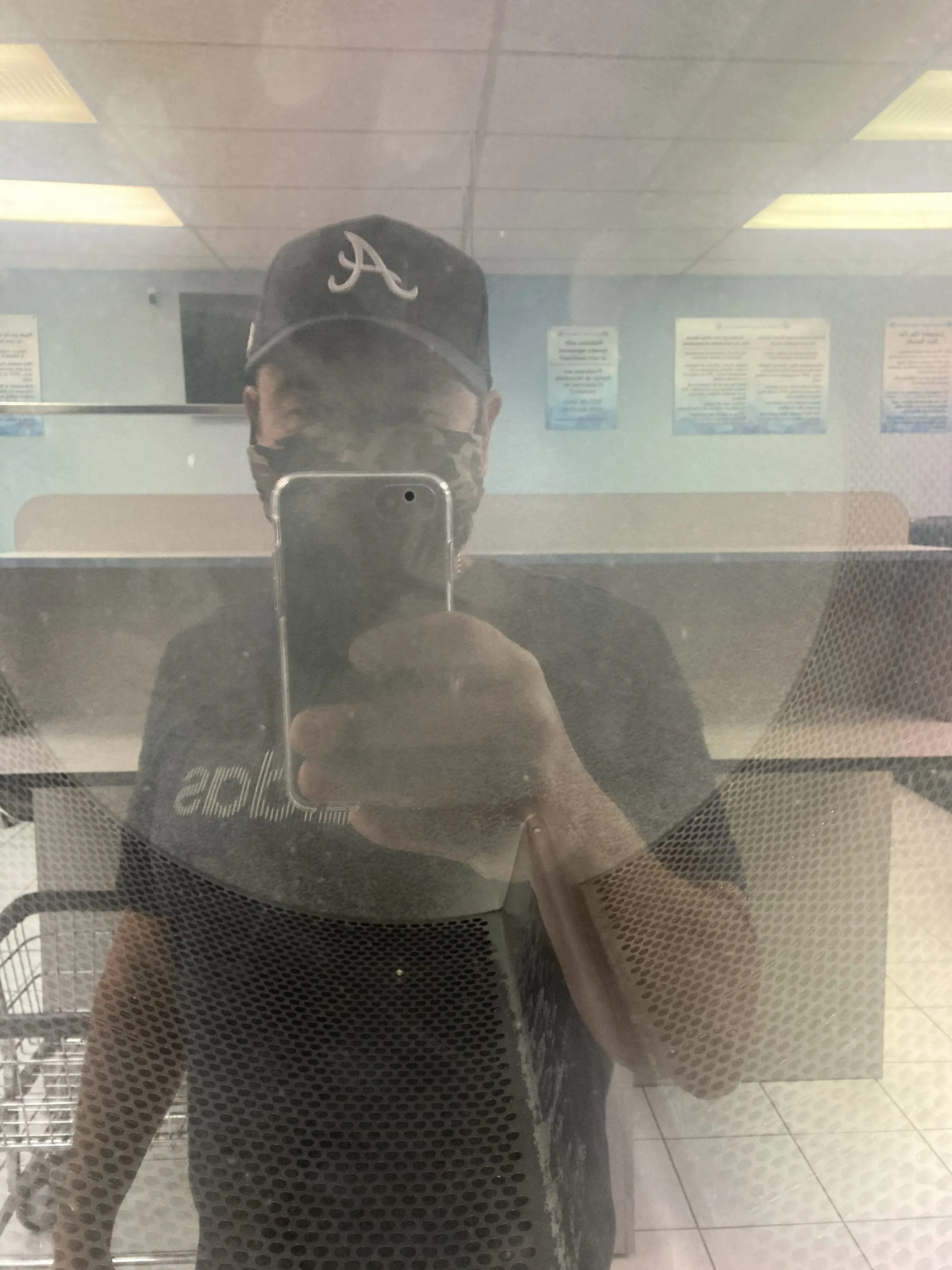 Ocean Breeze Laundromat thumbnail 20