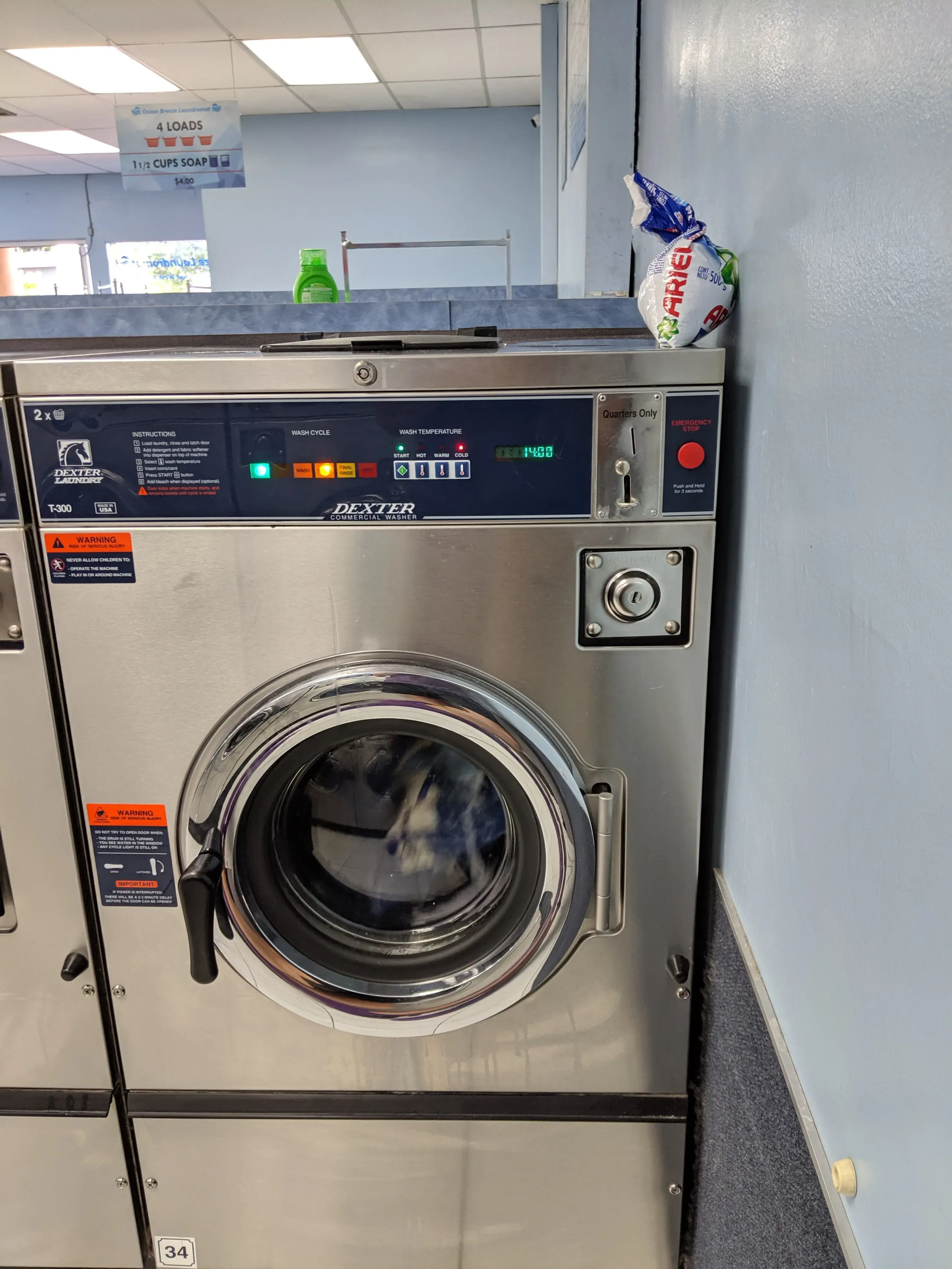 Ocean Breeze Laundromat thumbnail 19