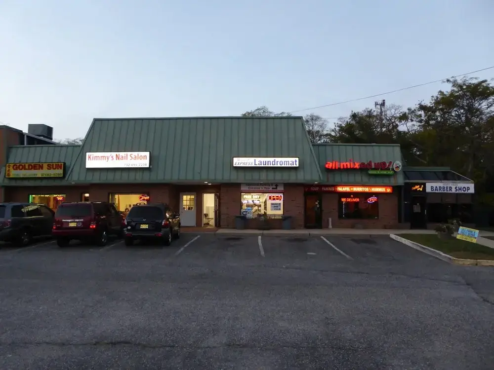Ocean Breeze Laundromat LLC thumbnail 1