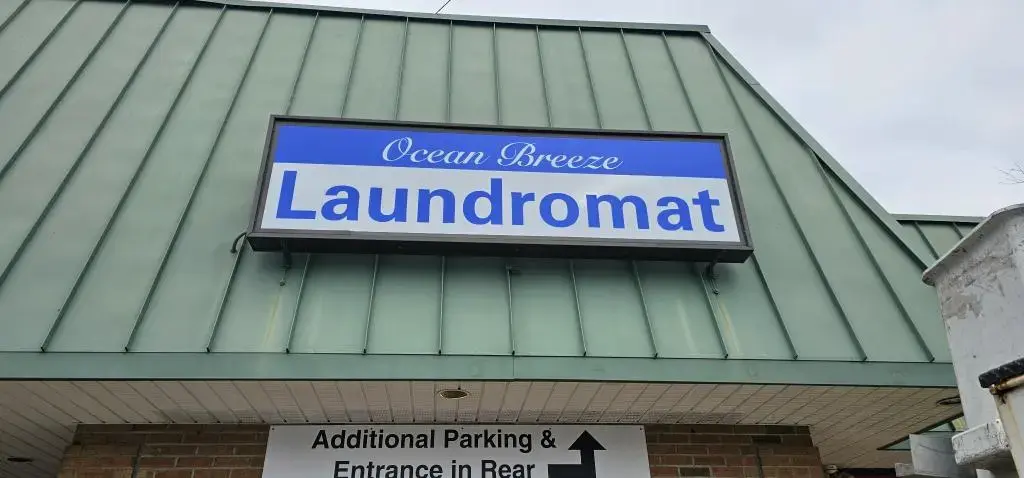 Ocean Breeze Laundromat LLC thumbnail 14