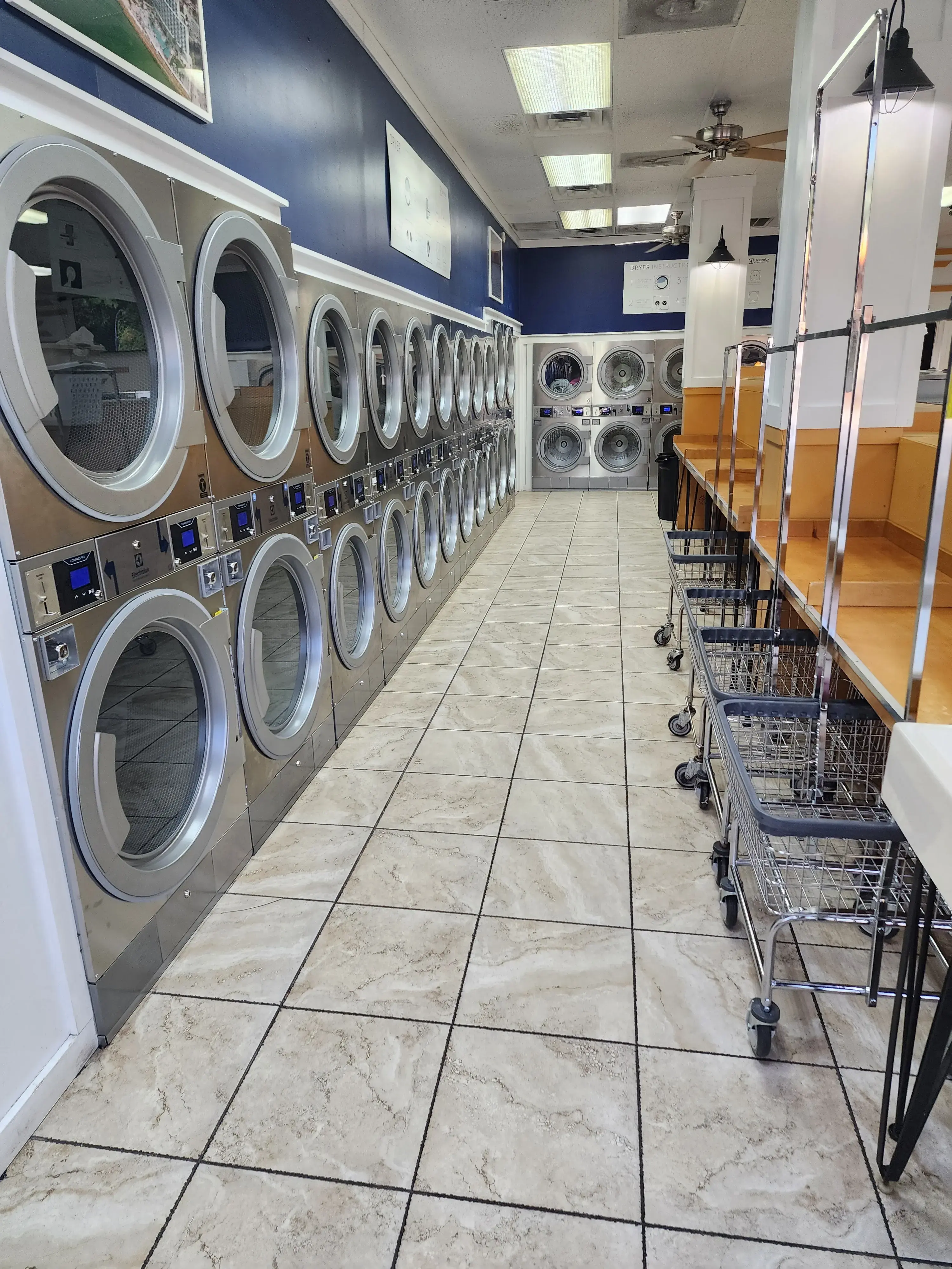 Ocean Breeze Laundromat - Image 3