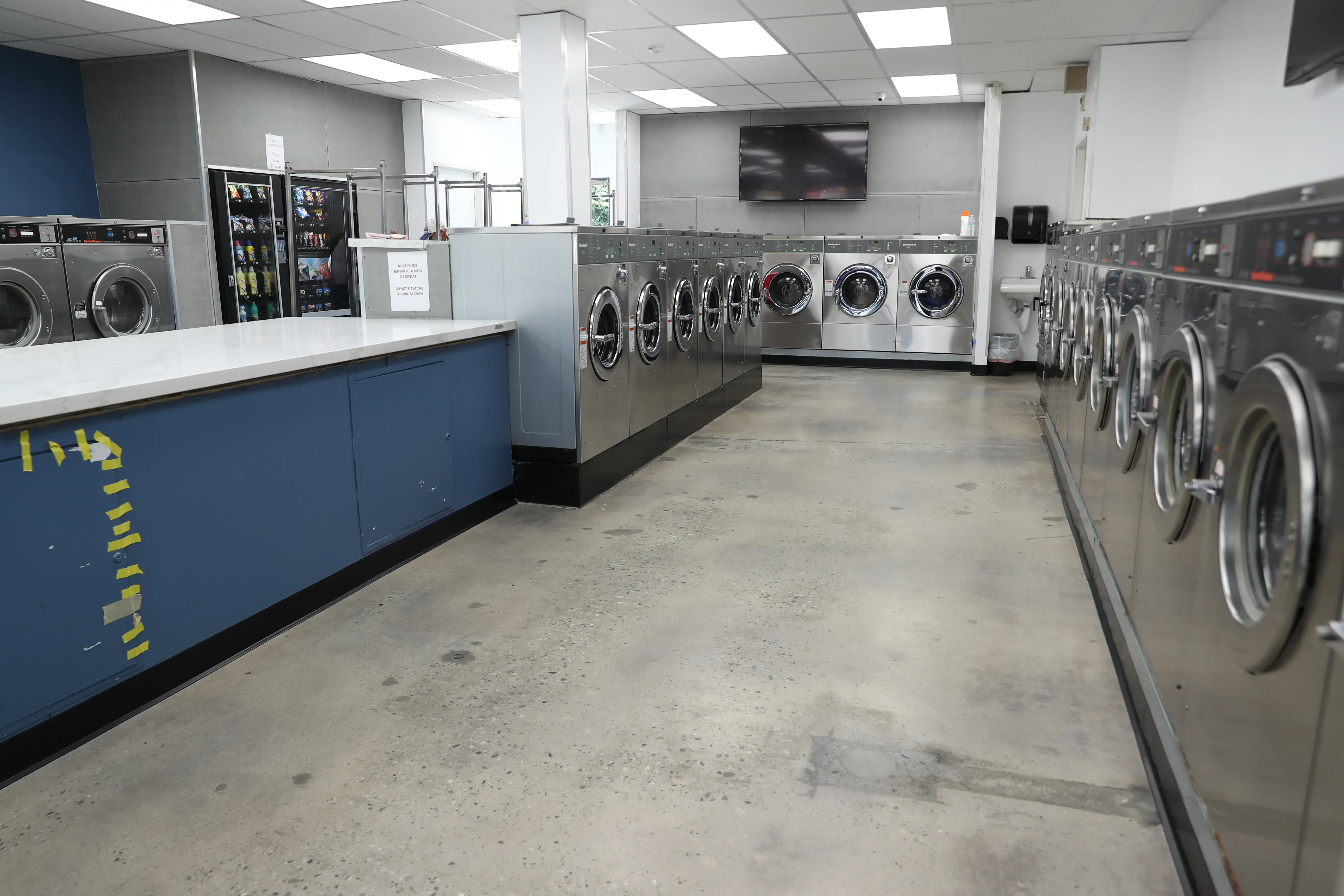 Ocean Breeze Laundry - Wash and Fold - Image 18