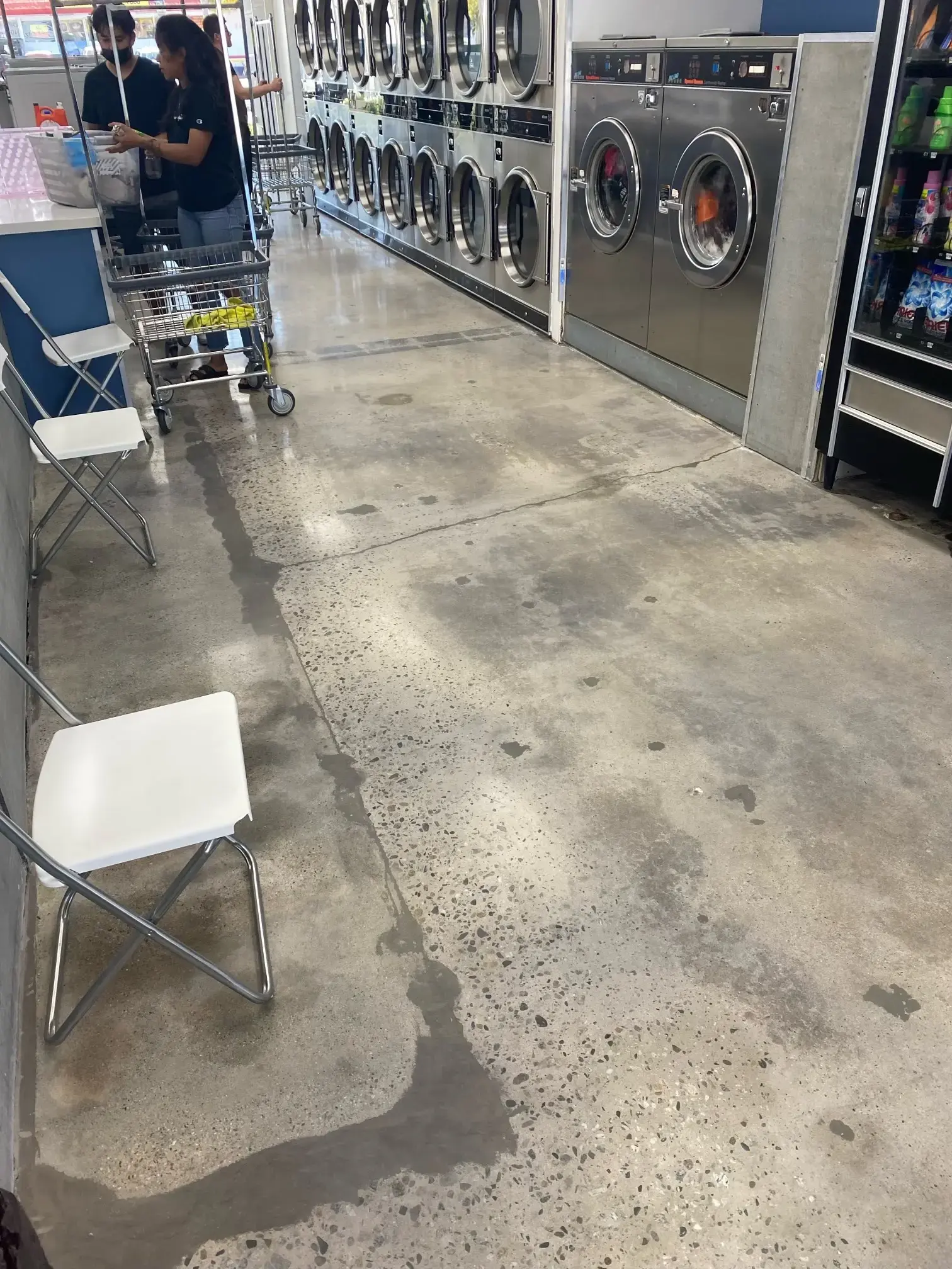 Ocean Breeze Laundry - Wash and Fold thumbnail 9