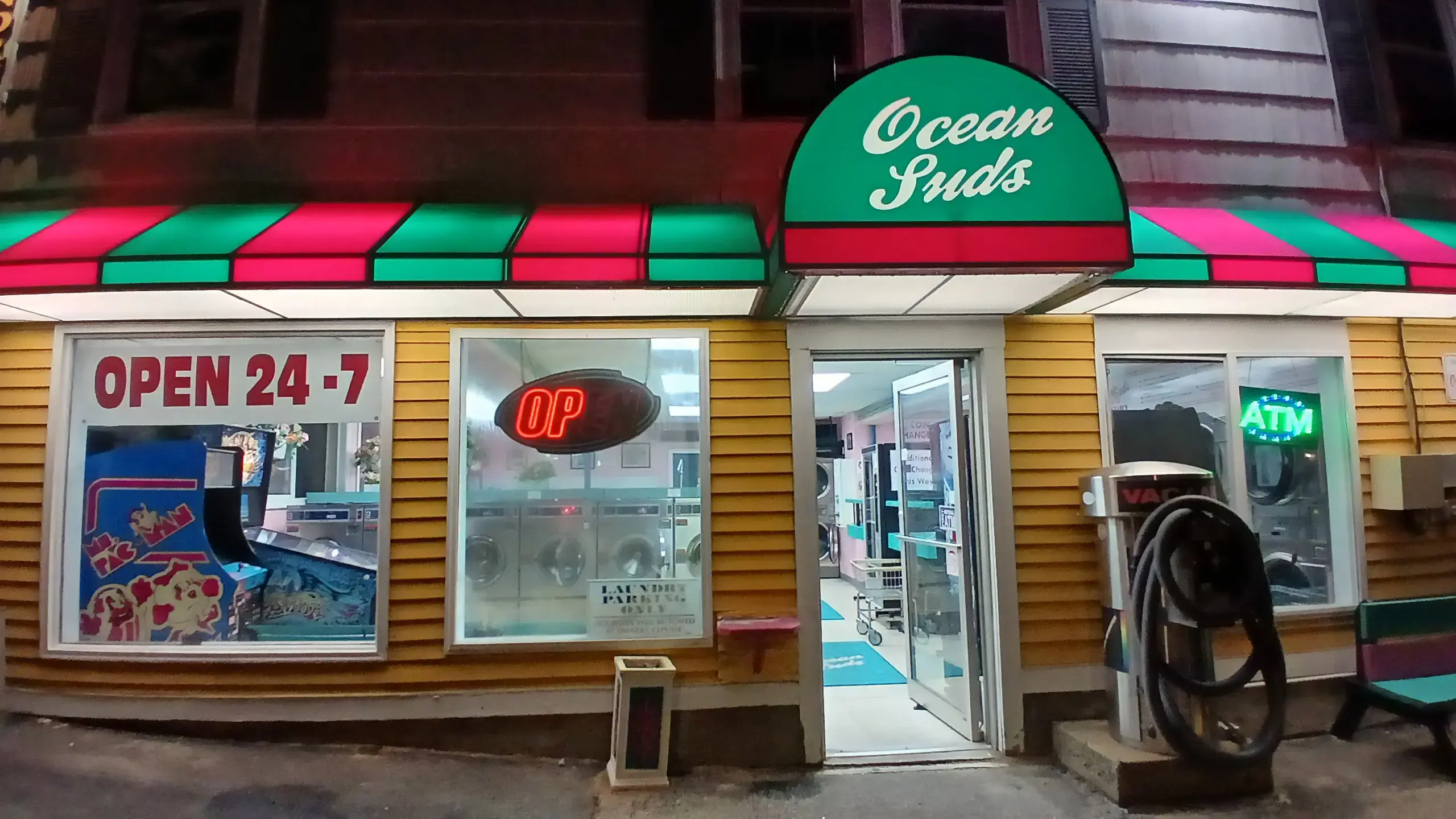 Ocean Suds 24 Hour Coin Laundry thumbnail 4