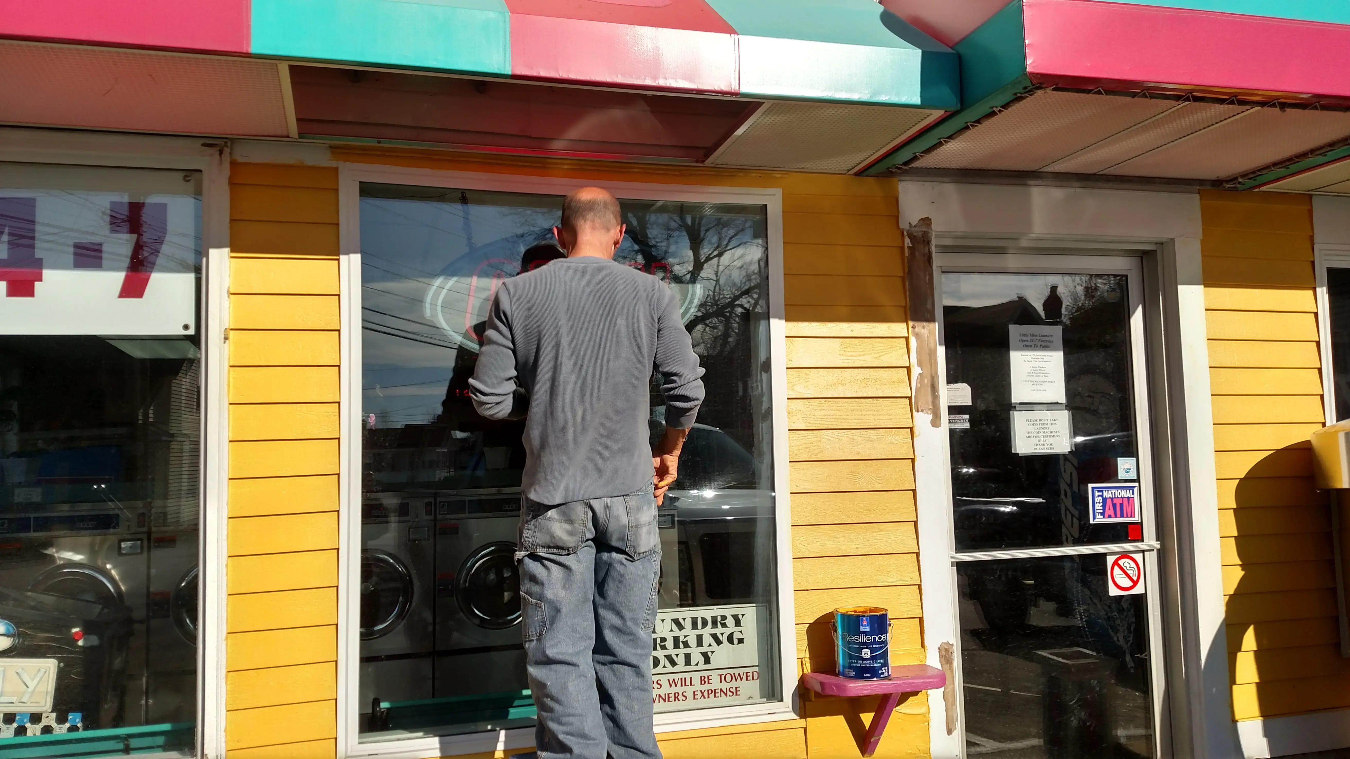 Ocean Suds 24 Hour Coin Laundry thumbnail 16