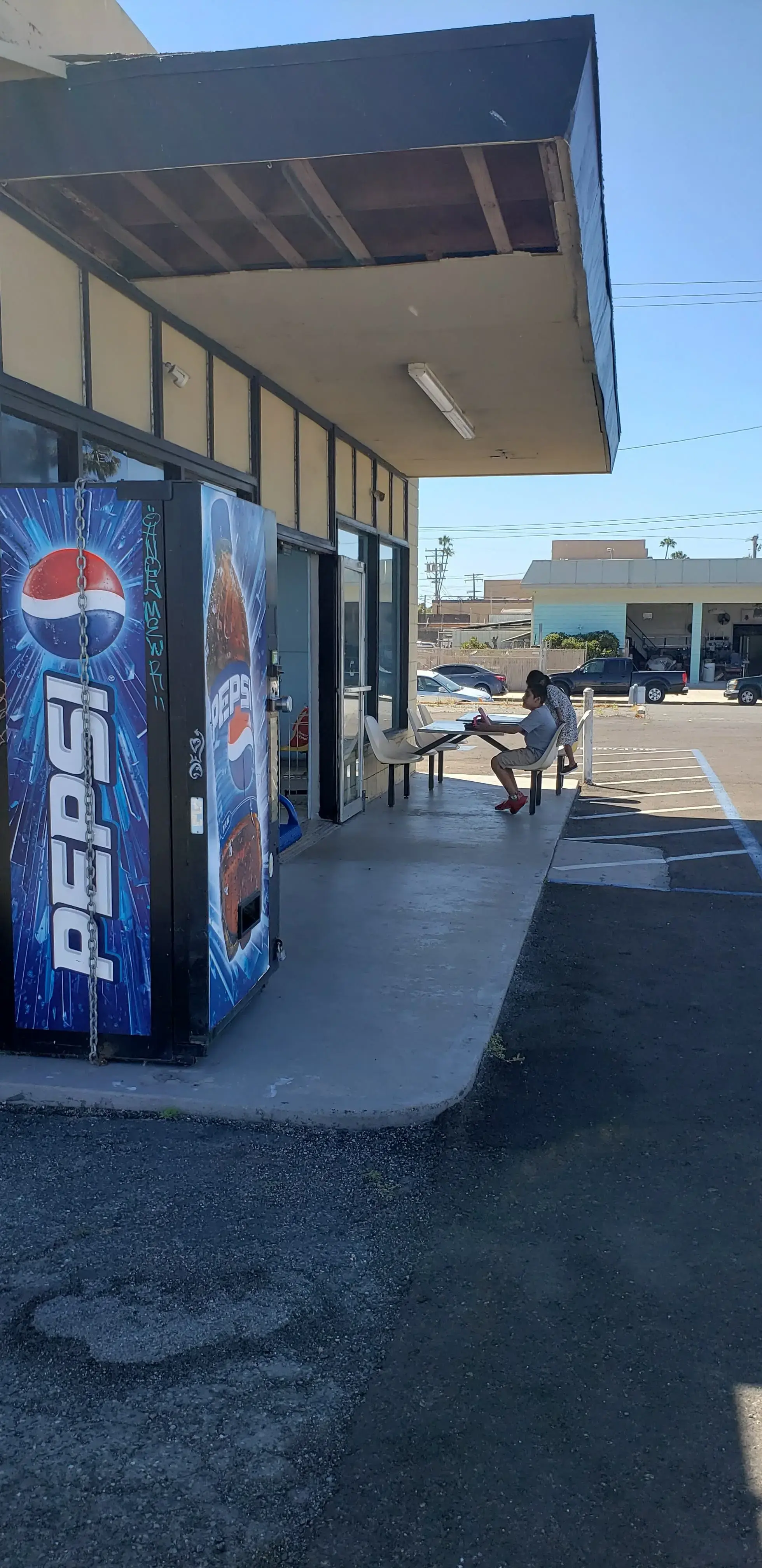 Oceanside Laundry - Image 19