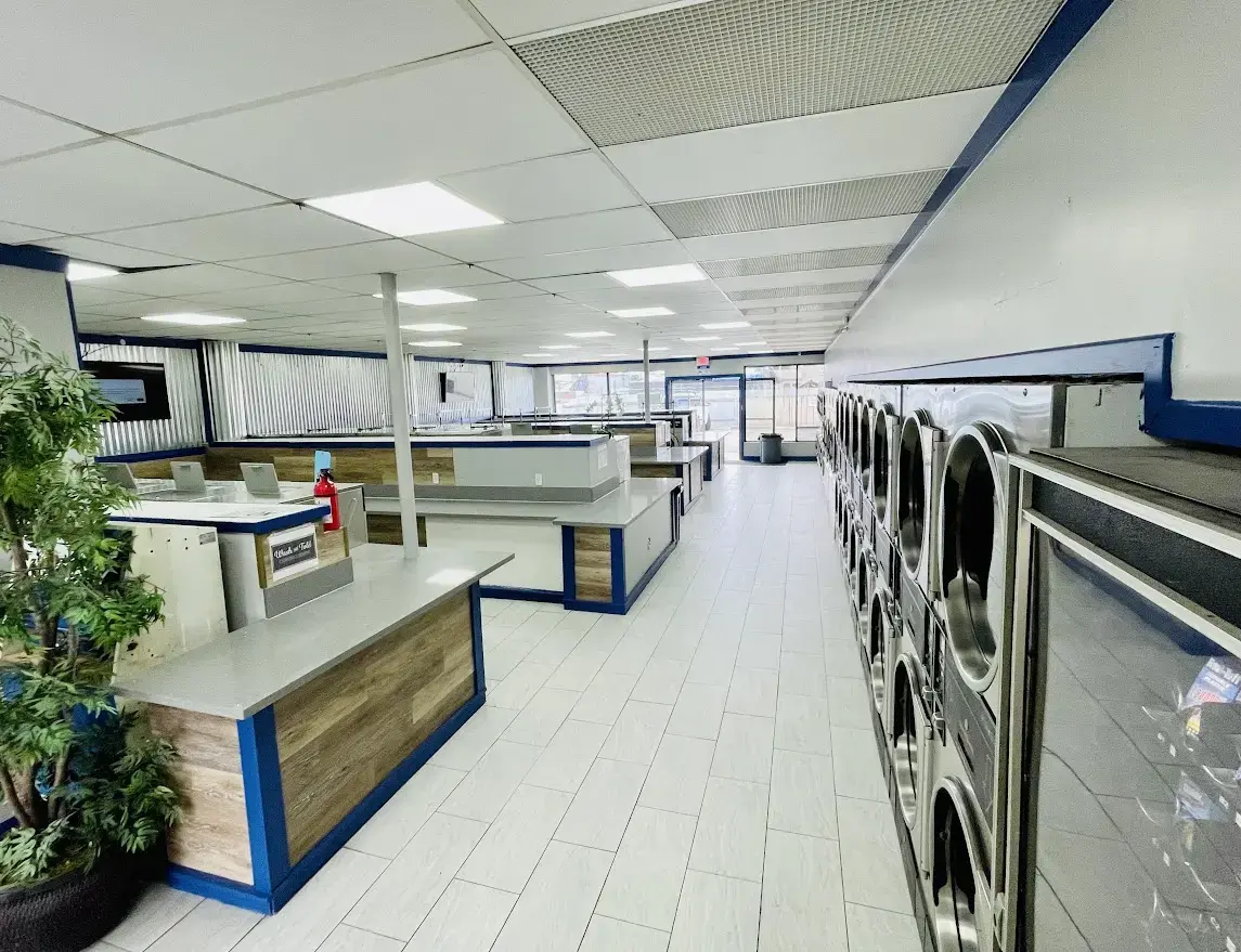 Oceanside Laundry - Image 6