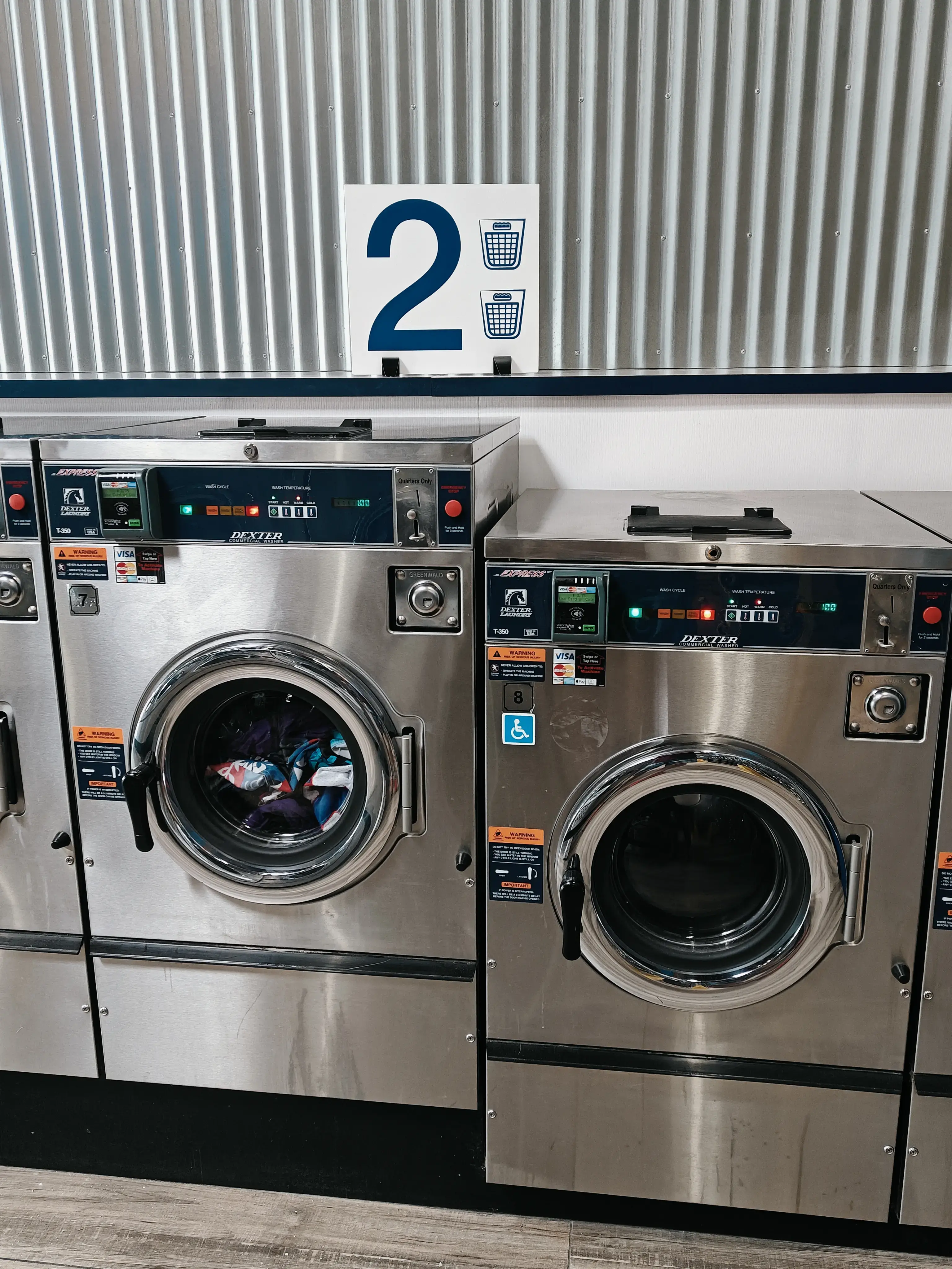 Olas Express Laundromat & Wash and Fold - Image 3