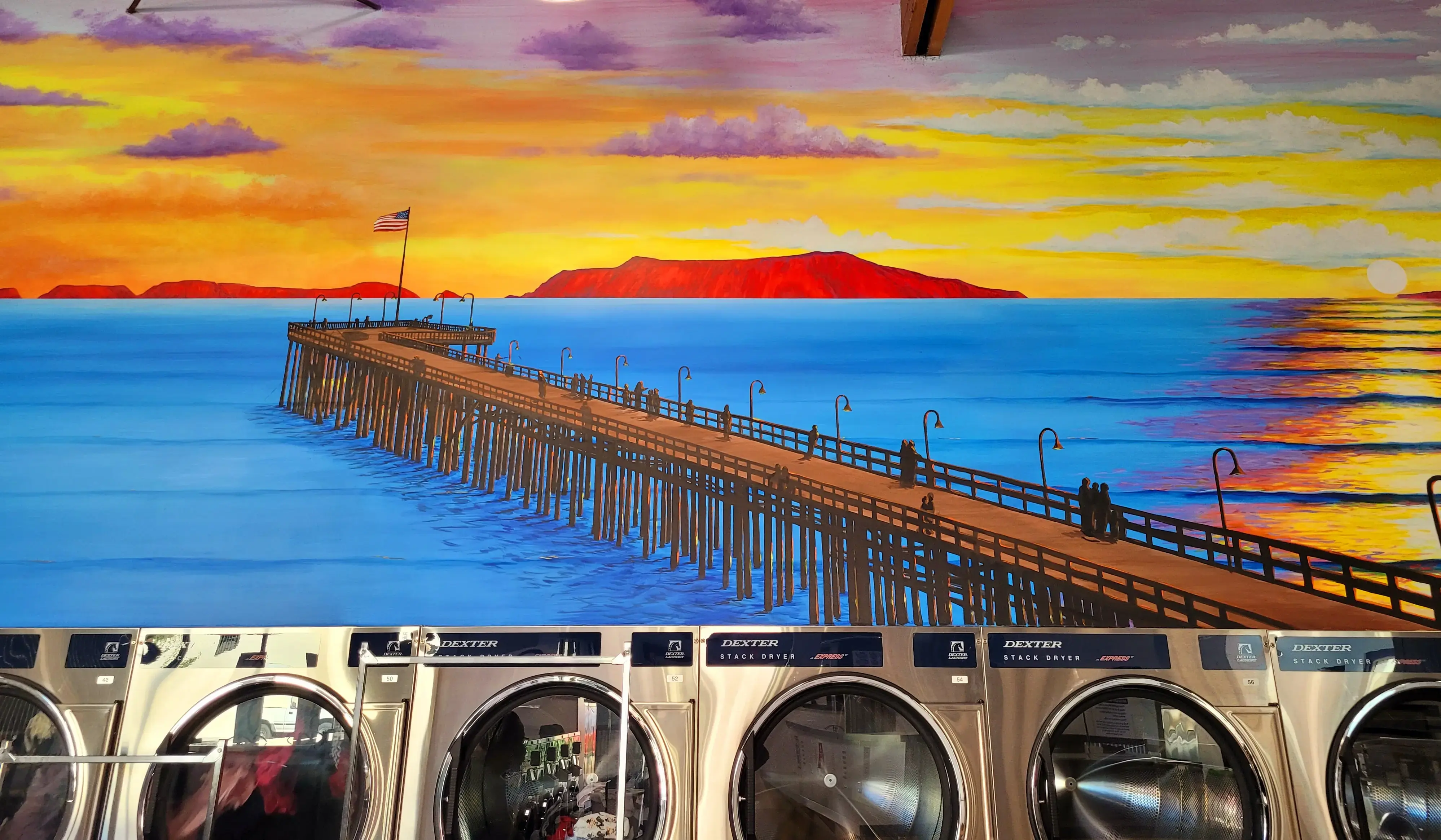 Olas Express Laundromat & Wash and Fold thumbnail 5