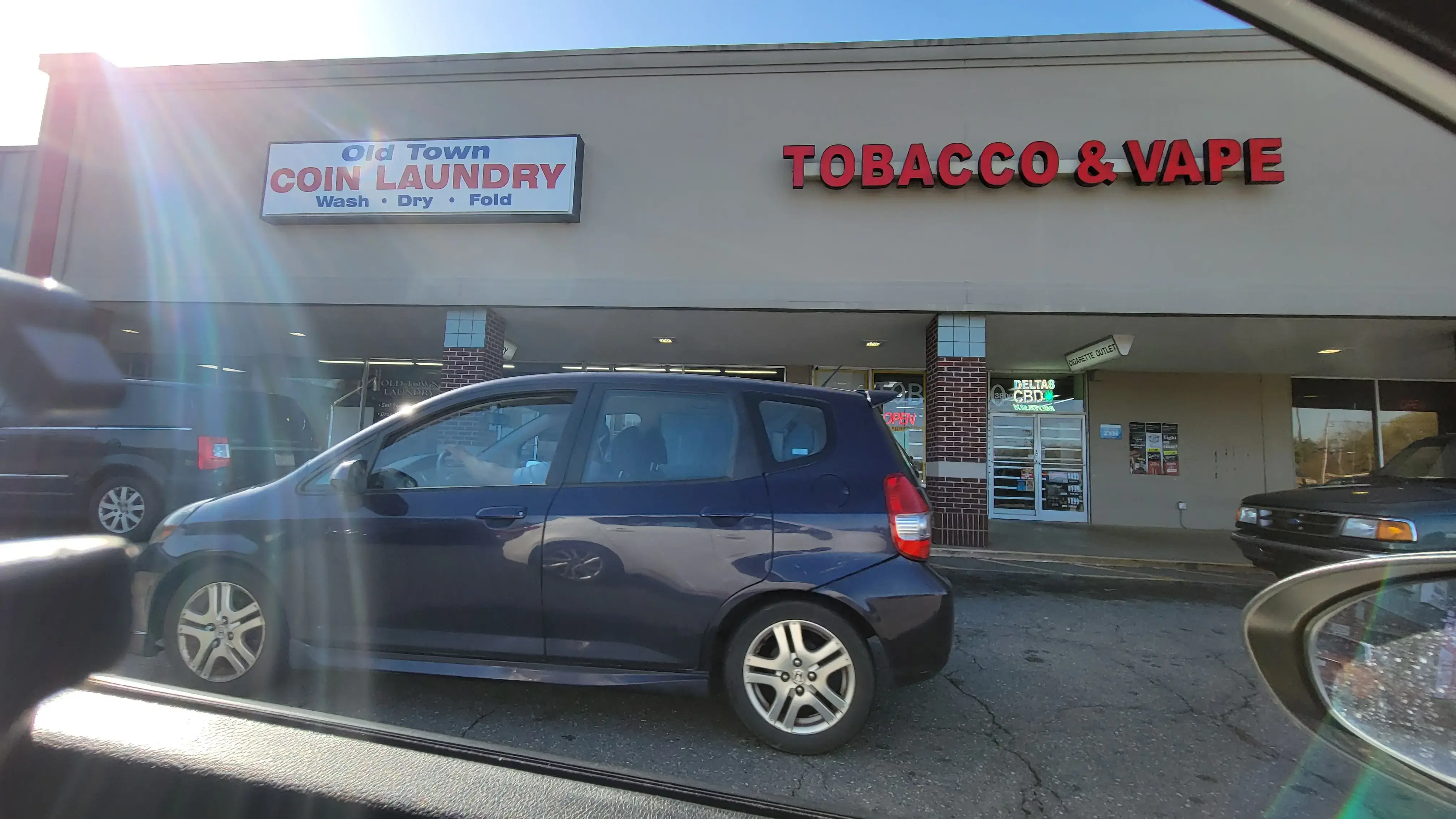 Old Town Coin Laundry thumbnail 1
