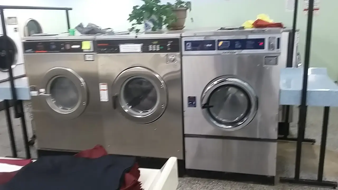 Old Town Coin Laundry thumbnail 19