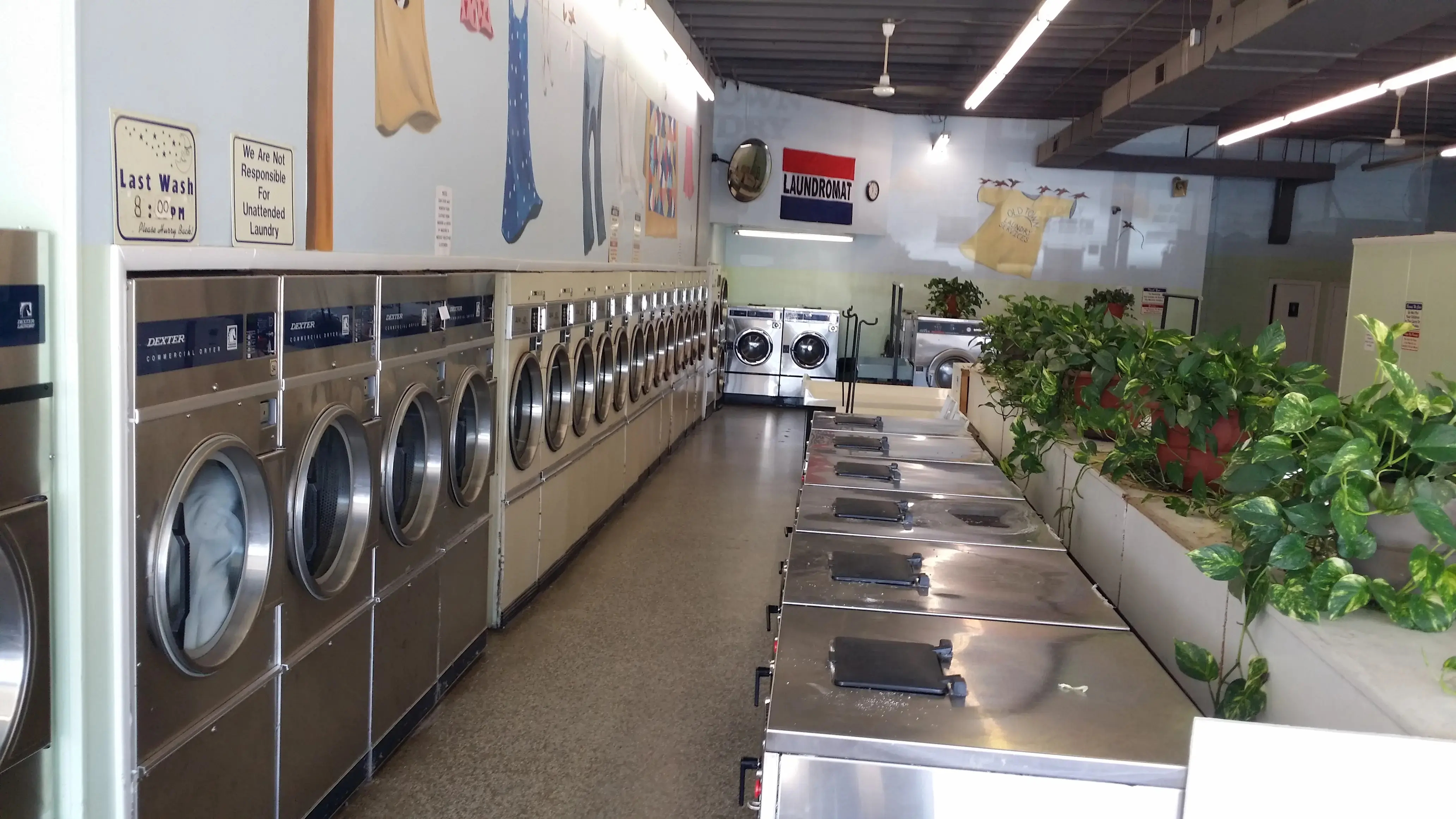 Old Town Coin Laundry - Image 8