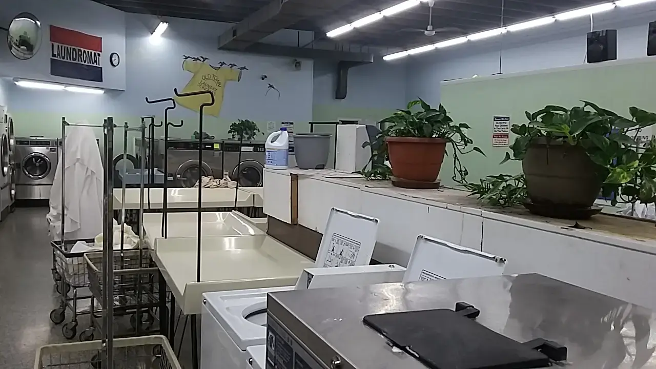 Old Town Coin Laundry - Image 3