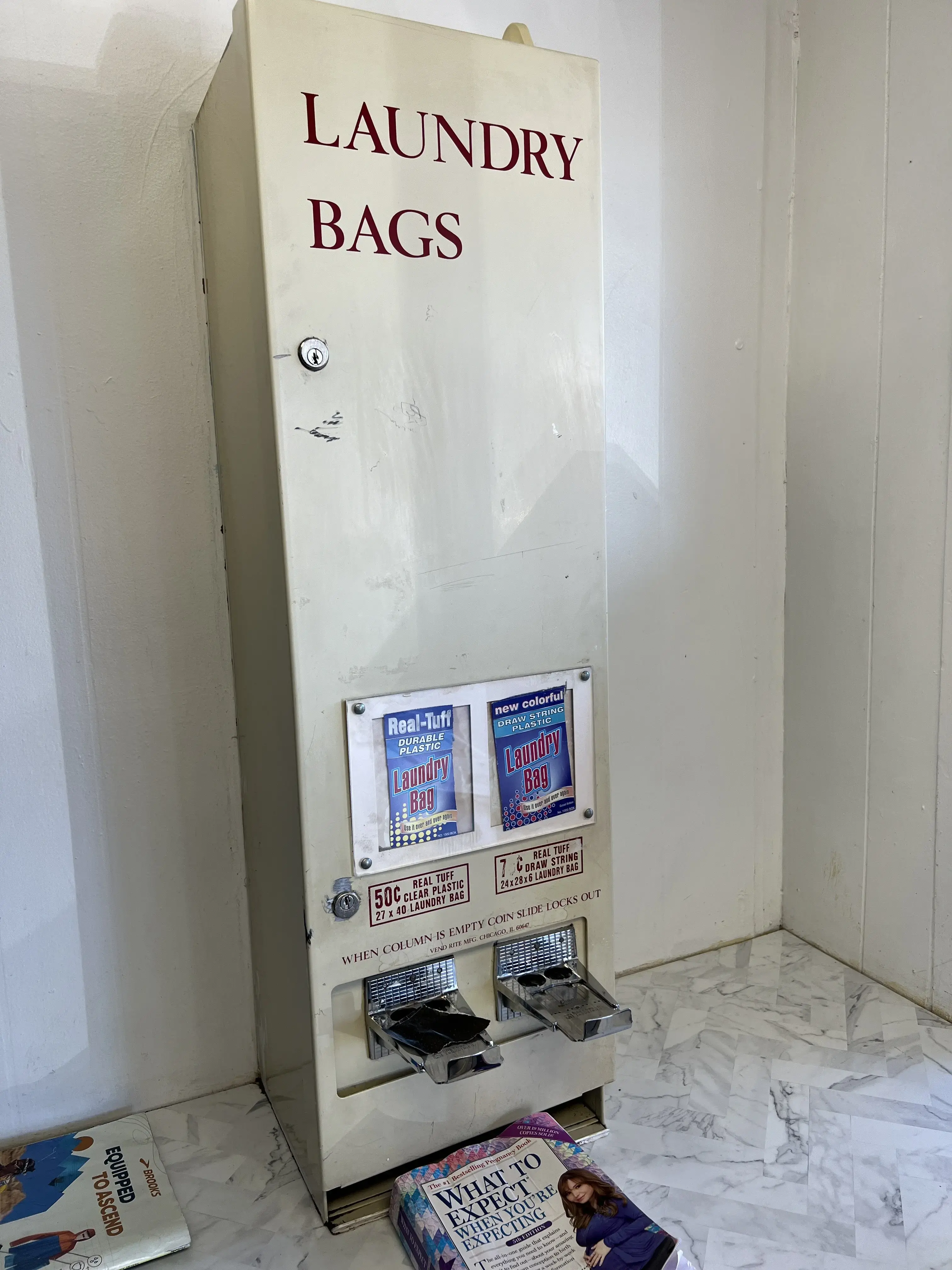 Old Town Washboard Laundromat and Wash and Fold thumbnail 6