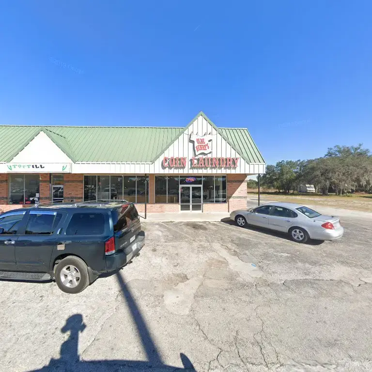 Olde Henry's Coin Laundry - Image 10