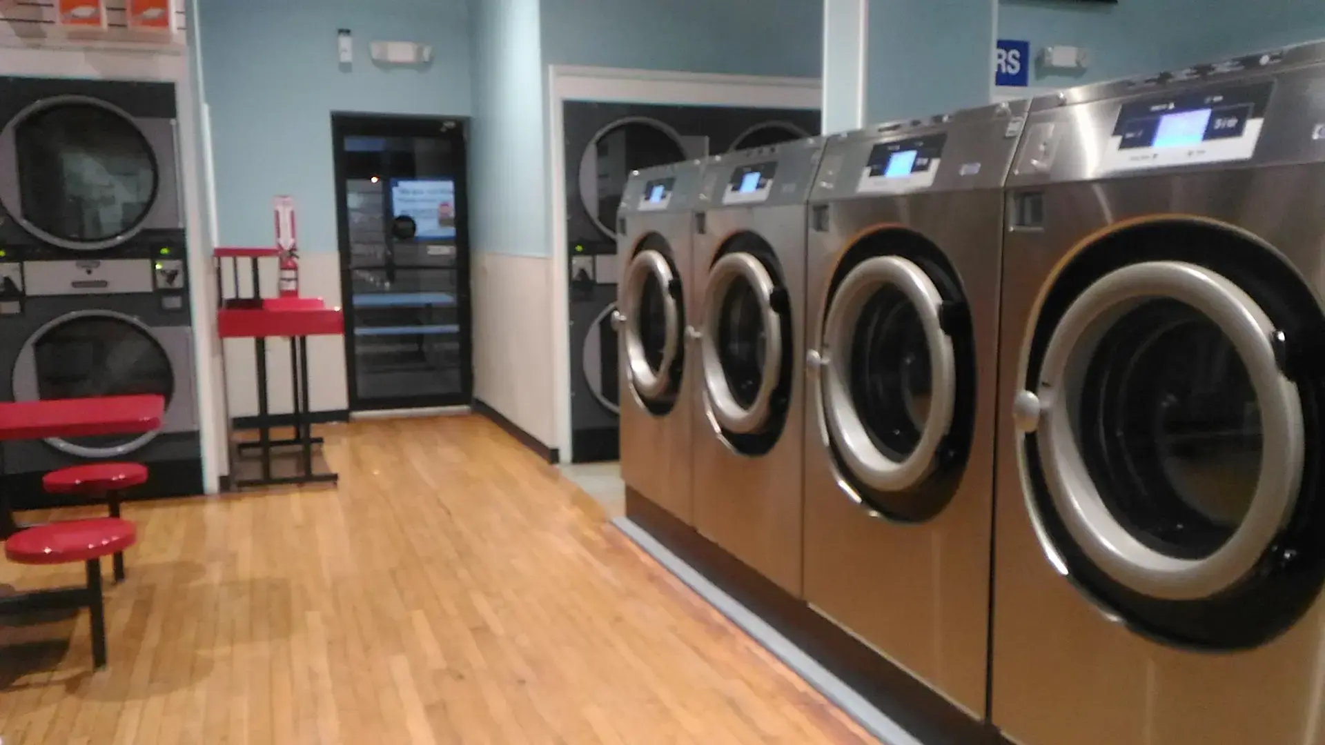 OLE SUPER COIN LAUNDRY 24/7 thumbnail 10