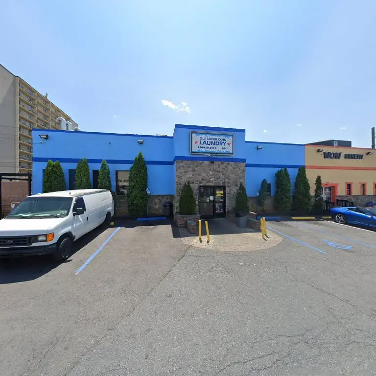 OLE SUPER COIN LAUNDRY 24/7 - Image 13