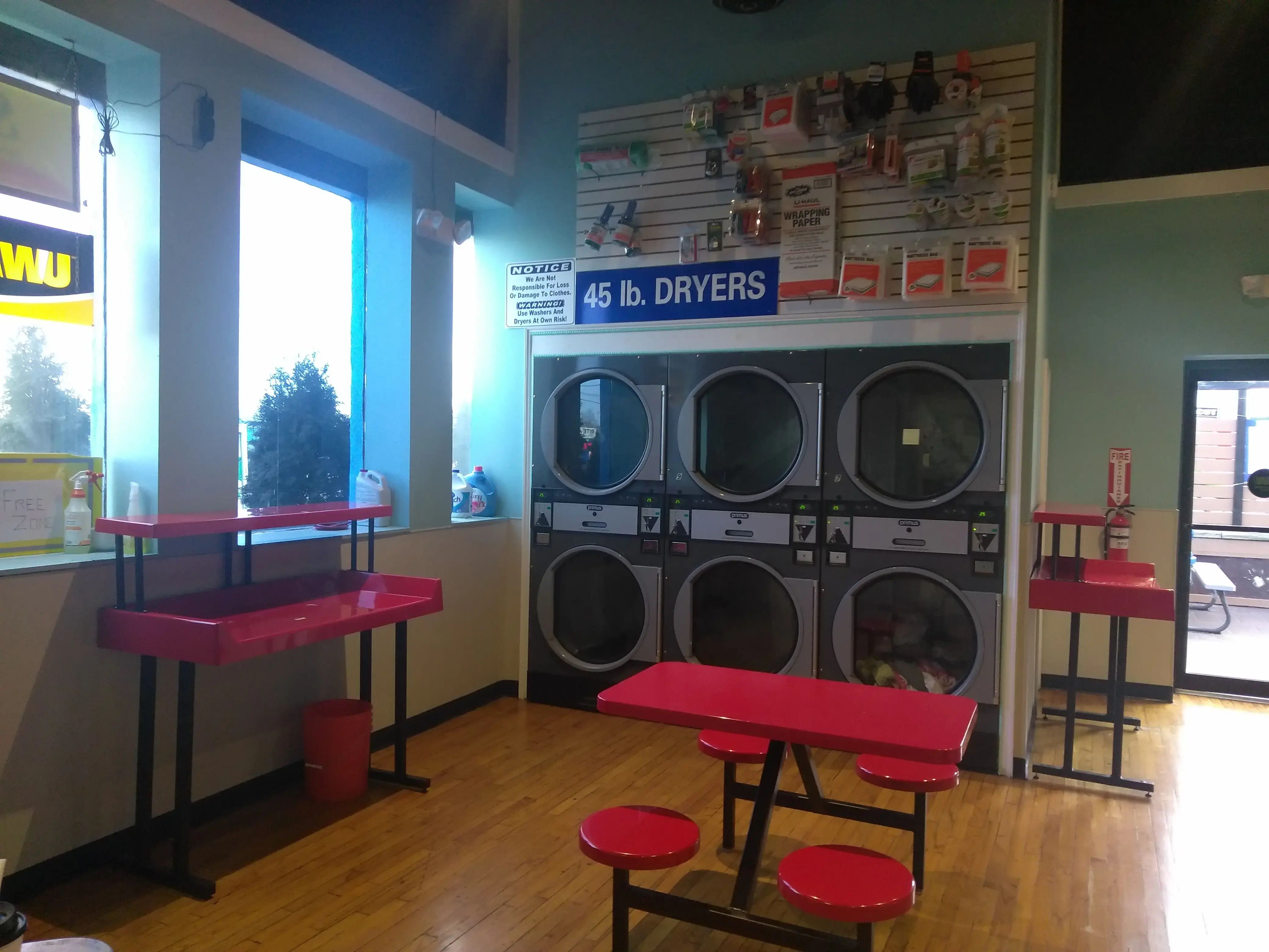 OLE SUPER COIN LAUNDRY 24/7 - Image 3