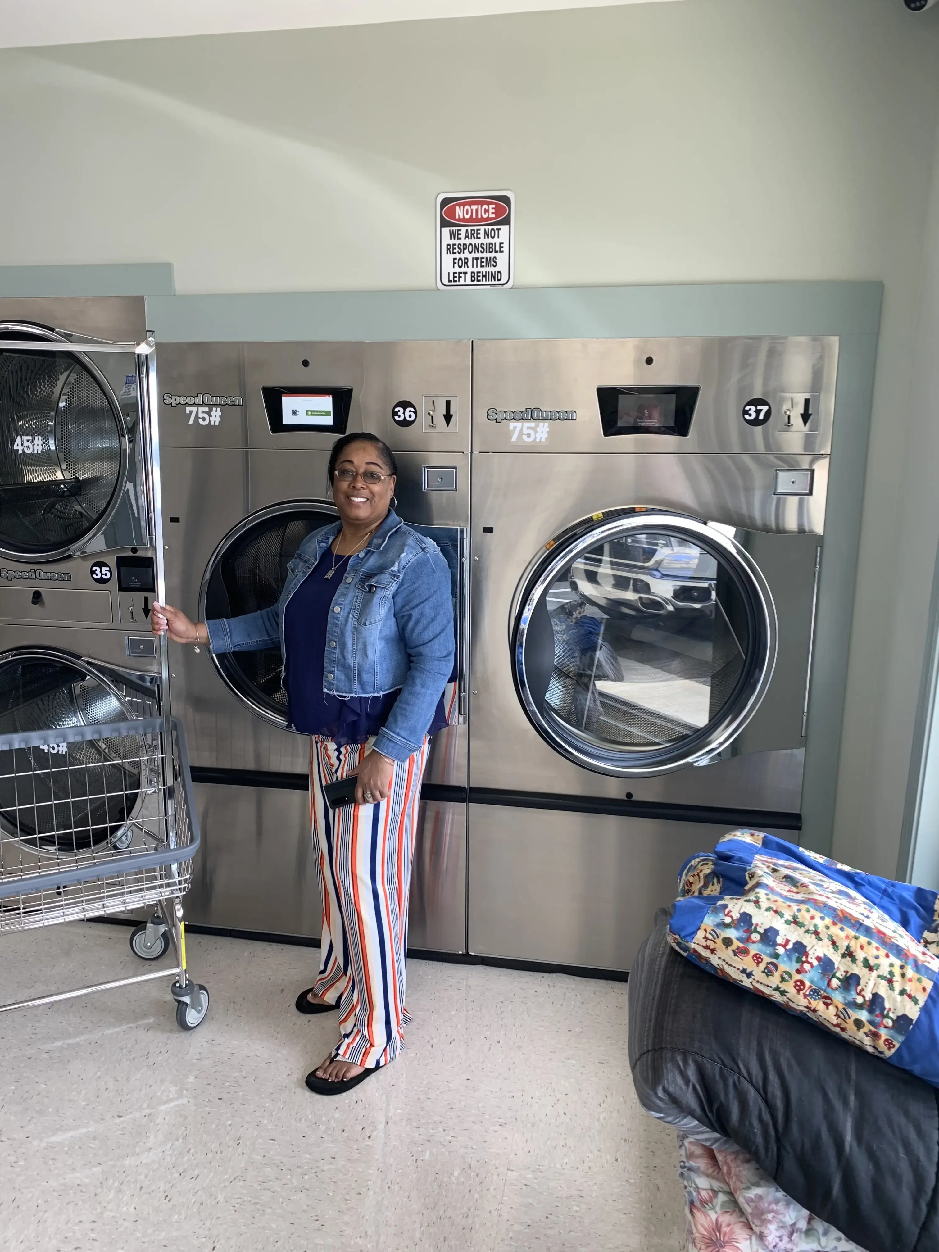 Ollie Coin Laundry thumbnail 10