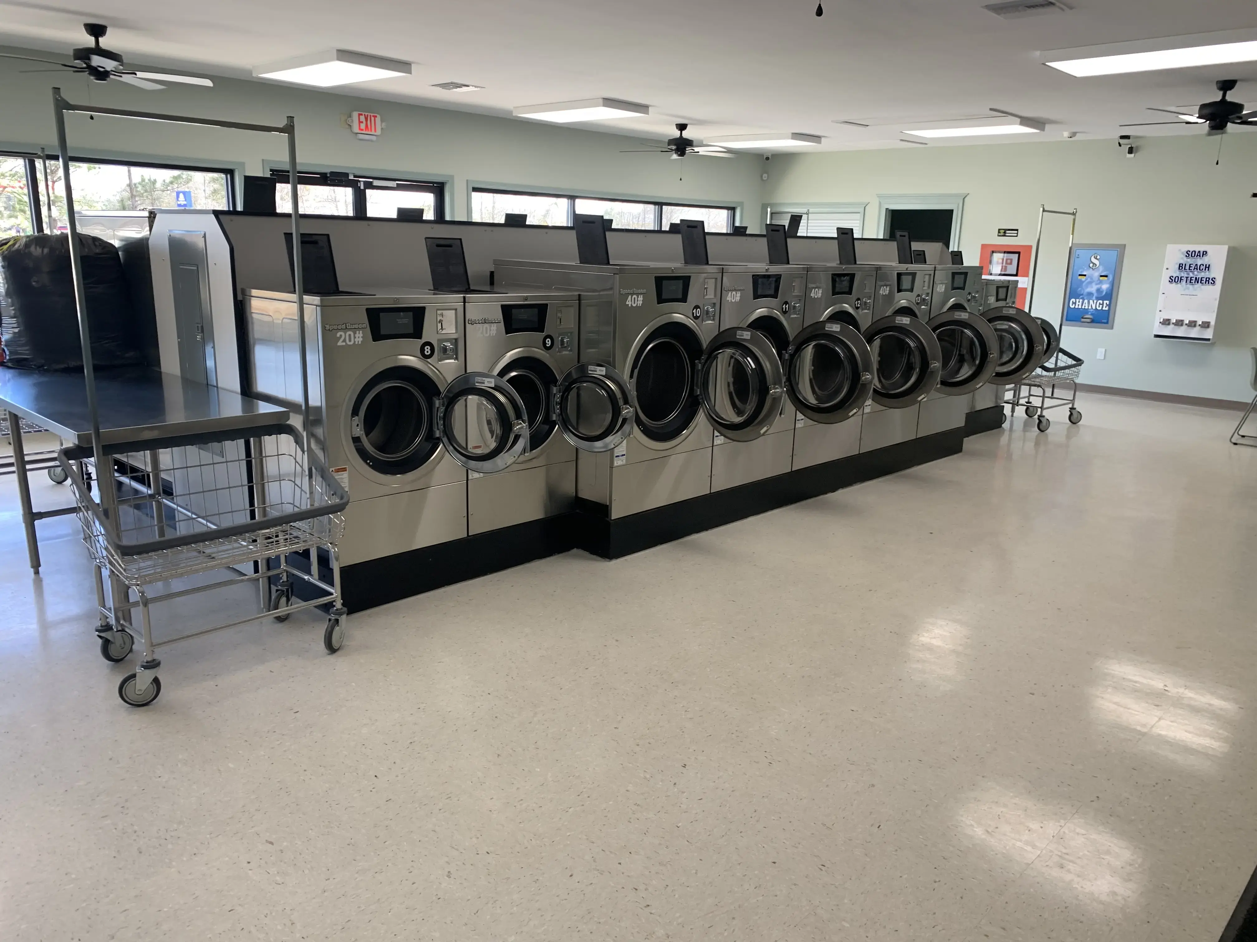 Ollie Coin Laundry thumbnail 16